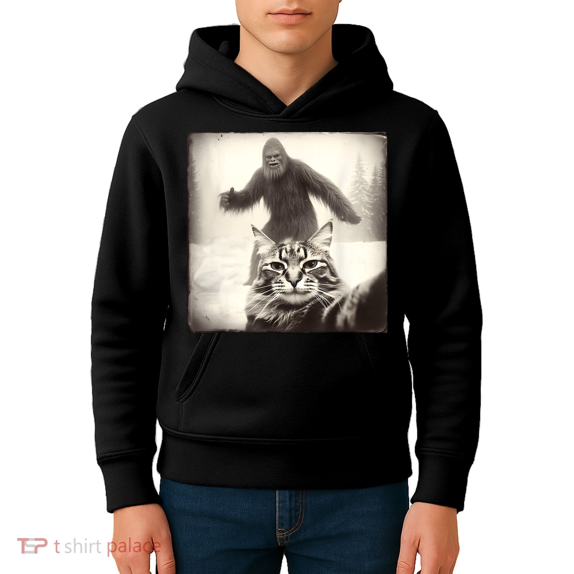 Selfie Cat Finds Bigfoot Sasquatch Funny Cat Bigfoot Photo Kids Hoodie