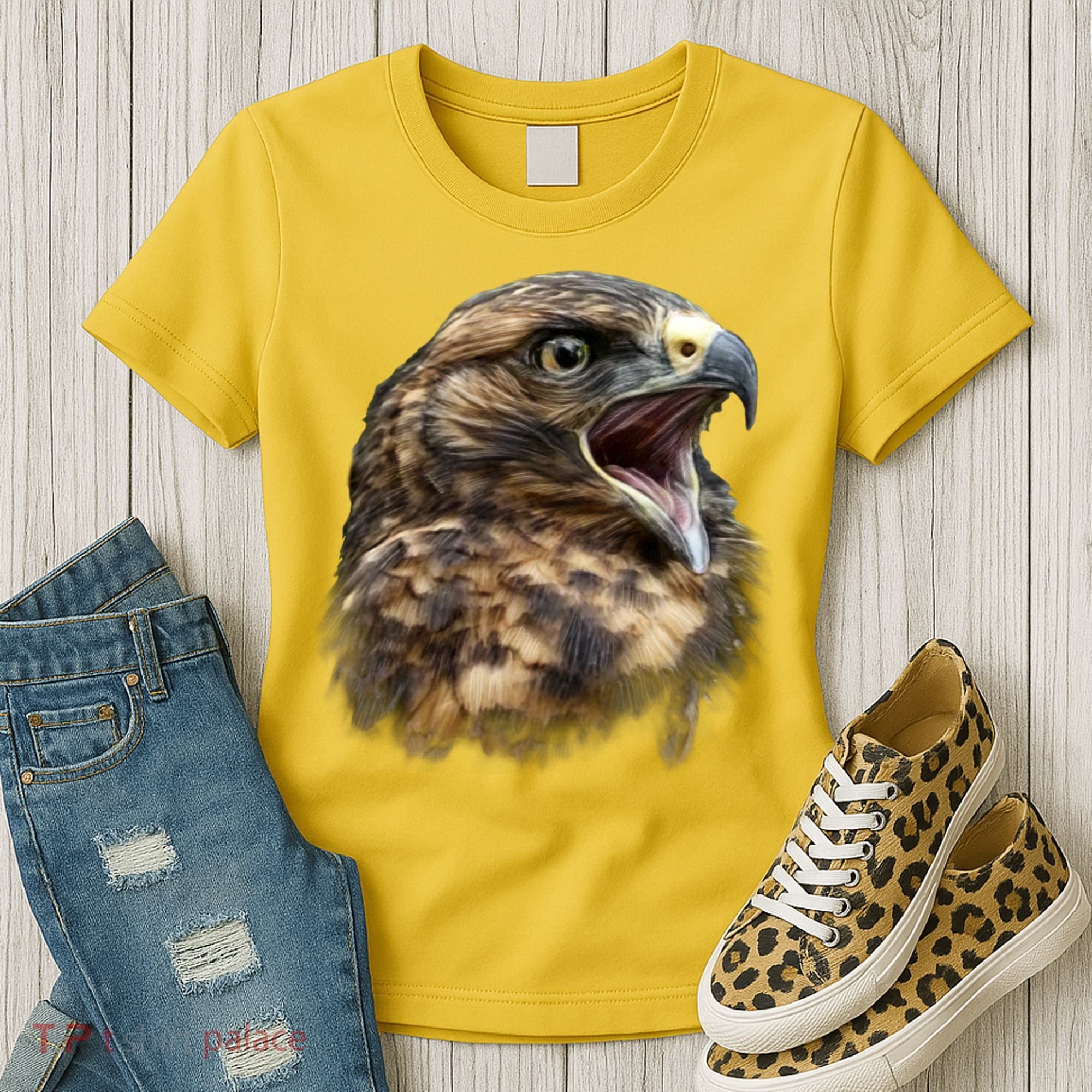 Screaming Hawk Wildlife Women's T-Shirt