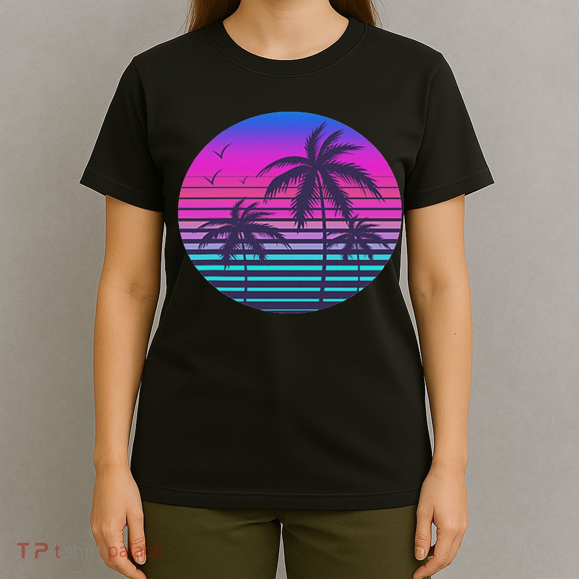 Sunset Cool Summer Vacation Women Beach Palm Tree T-Shirt