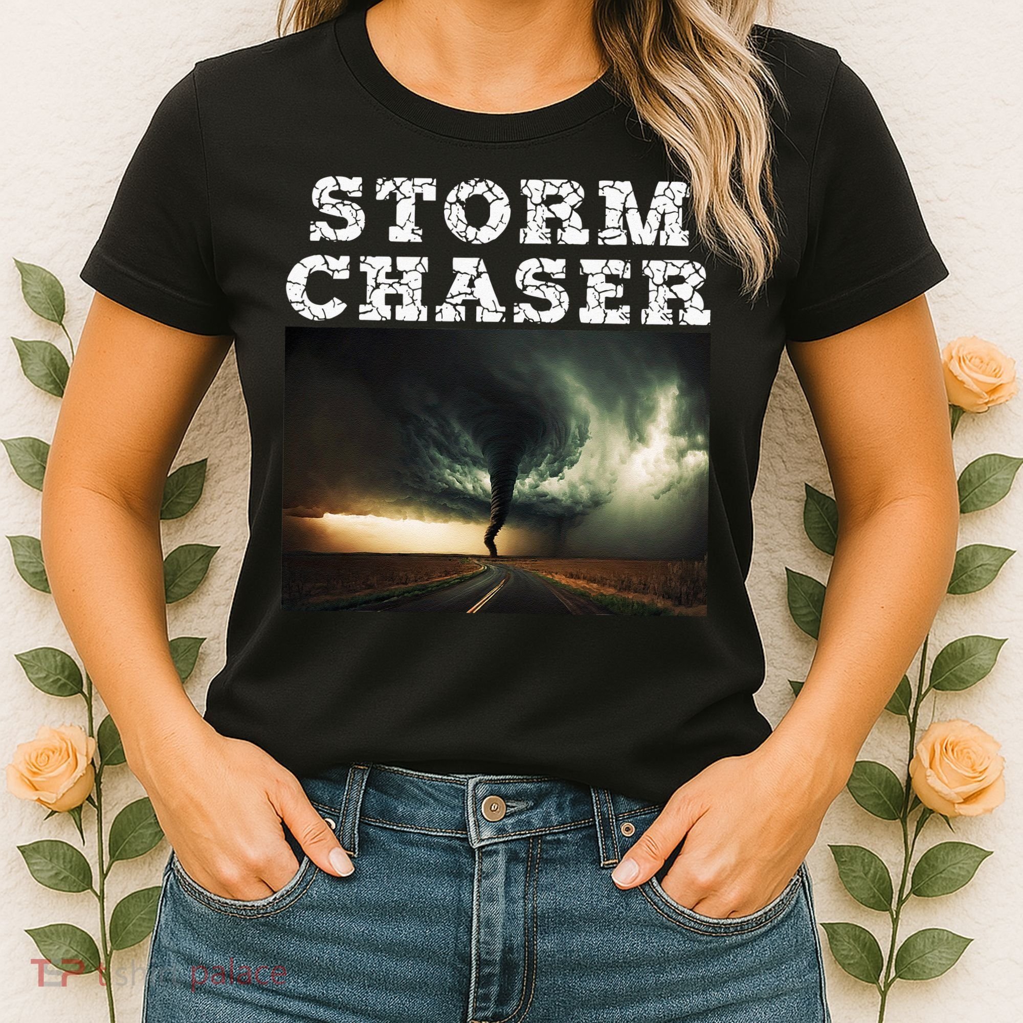 Storm Chaser Tornado Picture Meteorologist Weather Women's T-Shirt