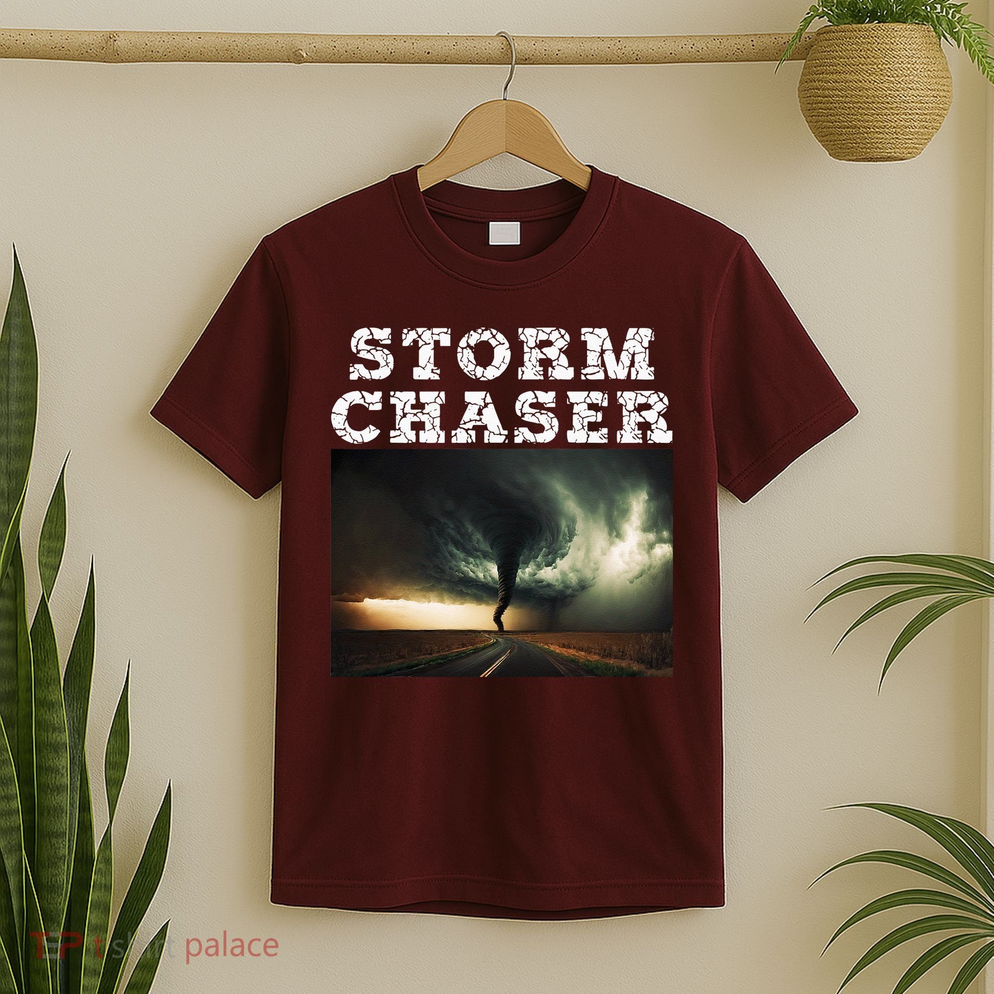 Storm Chaser Tornado Picture Meteorologist Weather T-Shirt