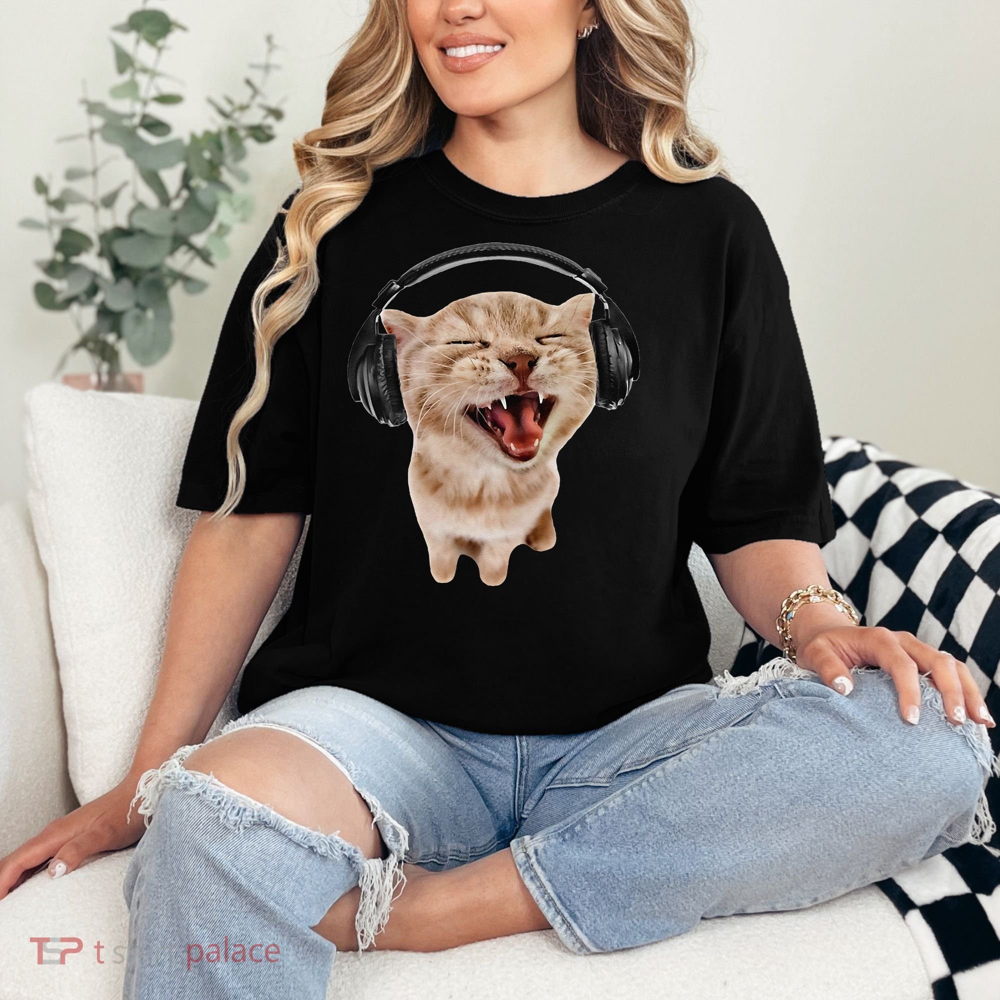 Silly Cat With Headphones Comfort Colors T-Shirt