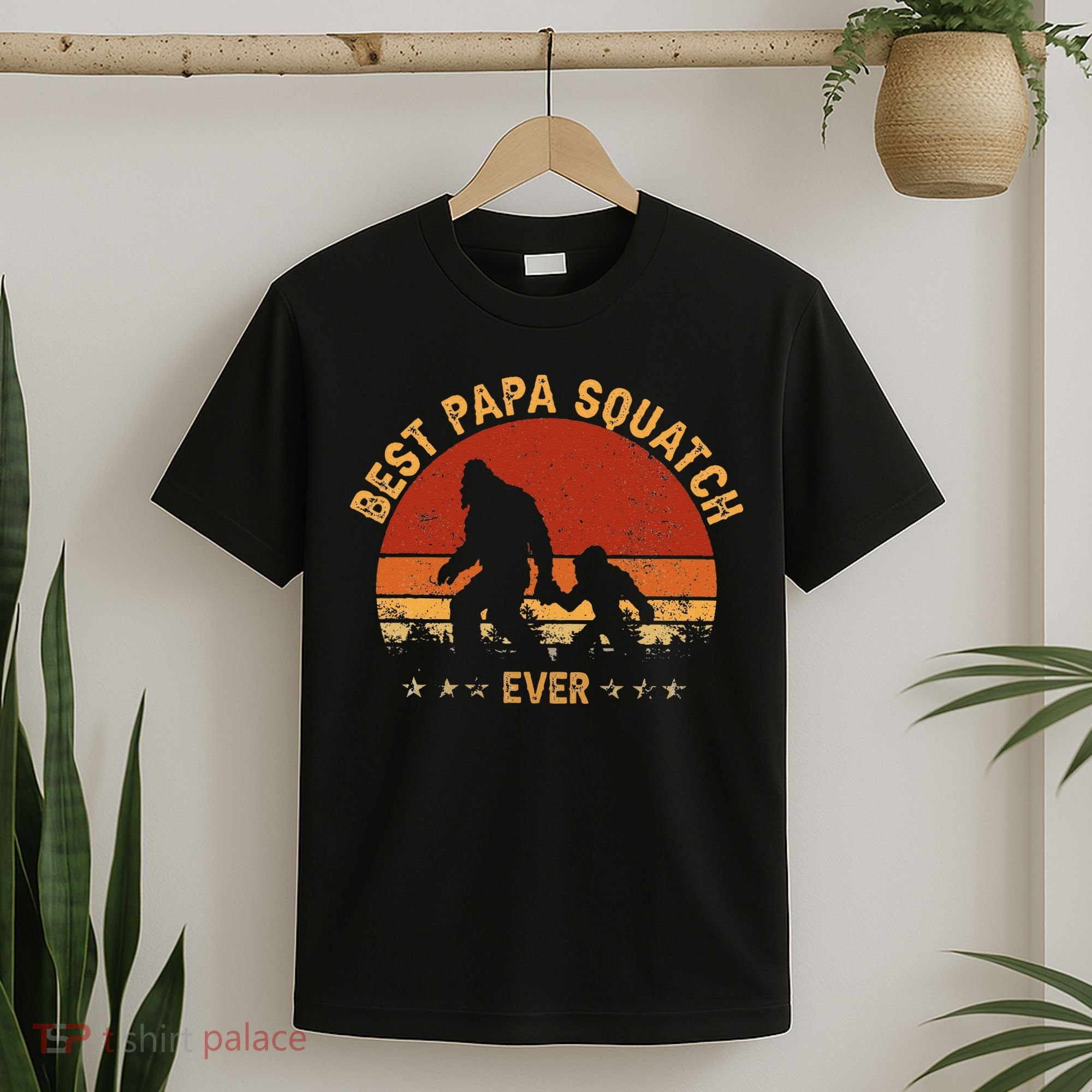 Sasquatch Dad Best Papa Squatch Ever Bigfoot Dad Fathers Day T-Shirt
