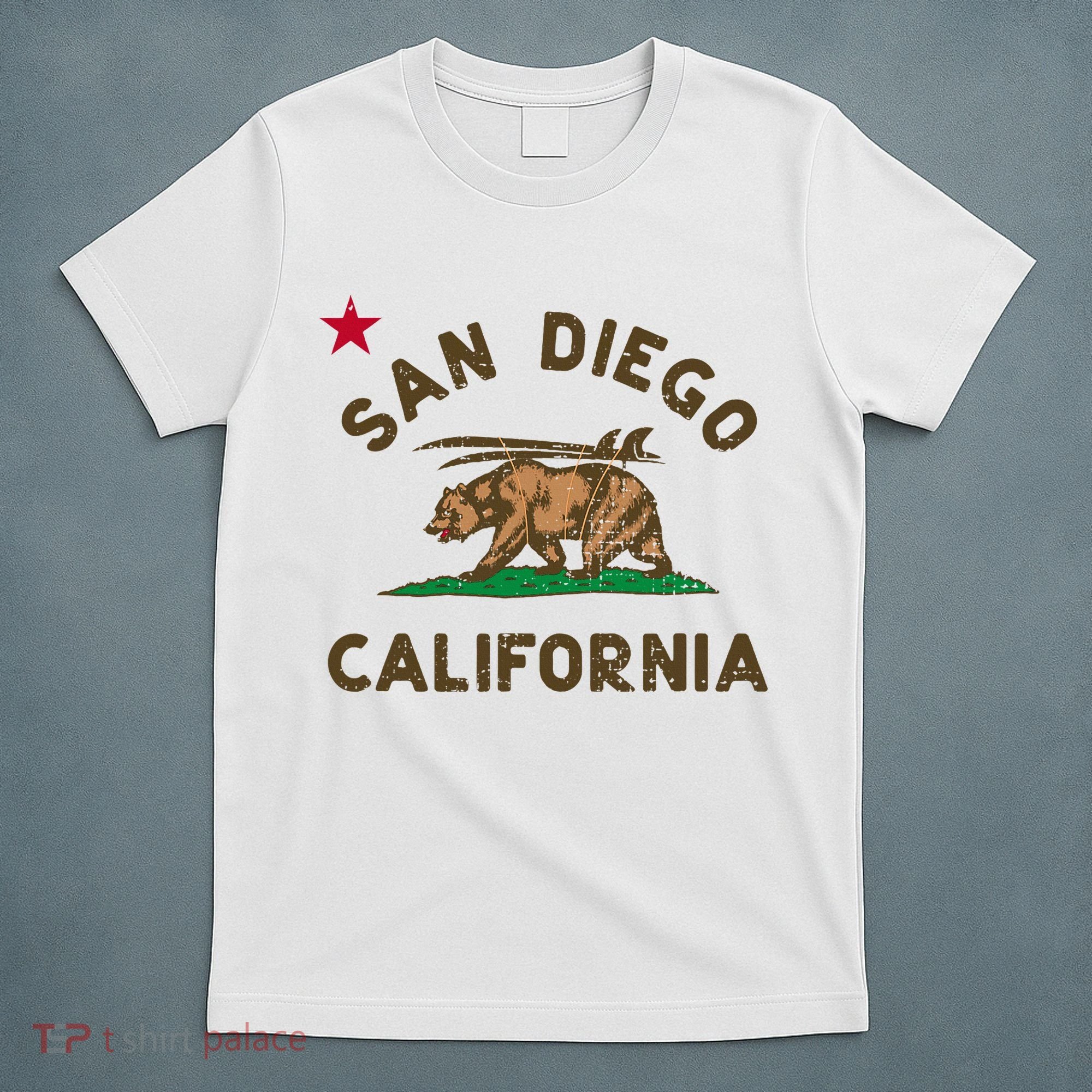San Diego California Beach Flag Bear Surf Ca T-Shirt