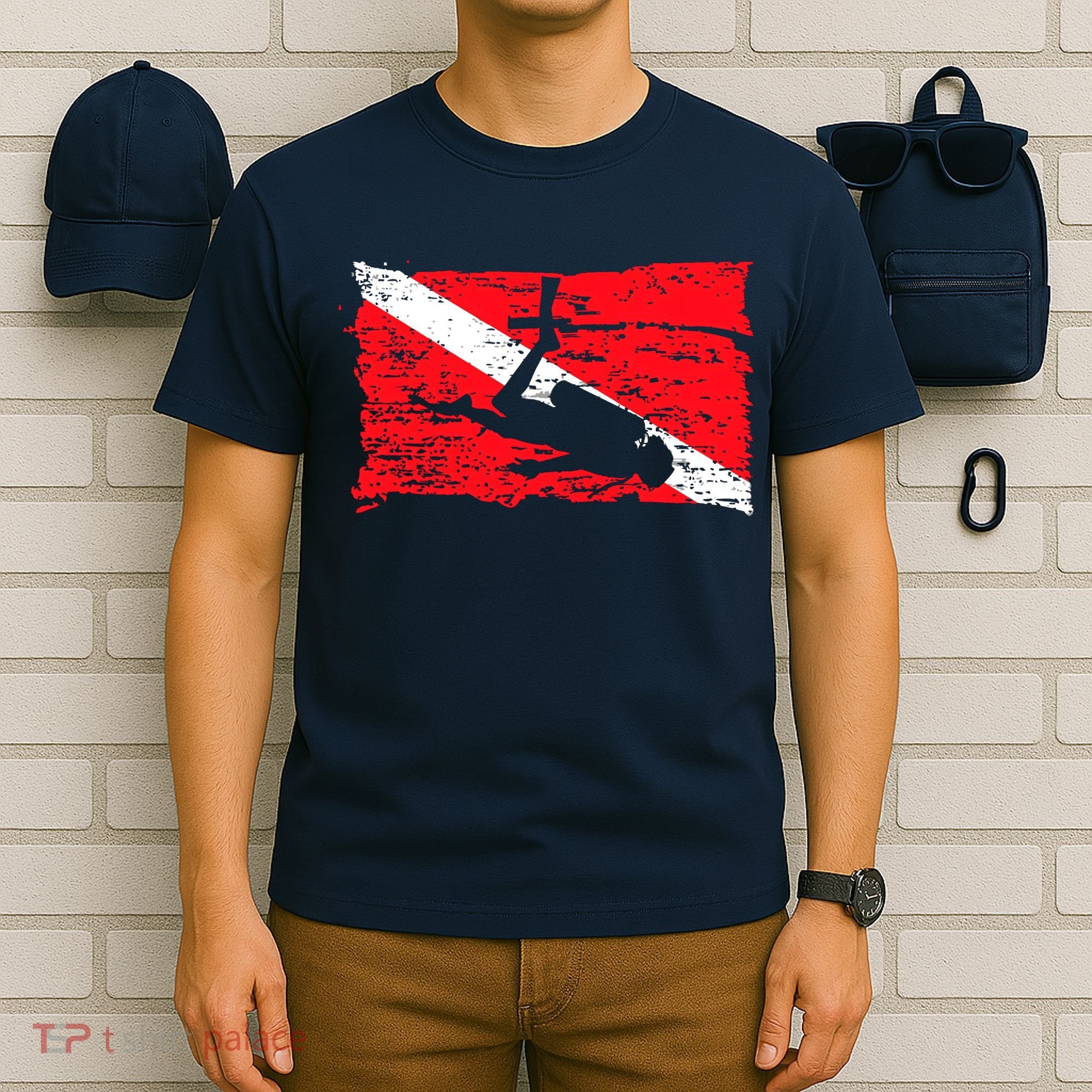 Scuba Diving Diver Down Flag Awesome Marine Diver Dive Gift T-Shirt