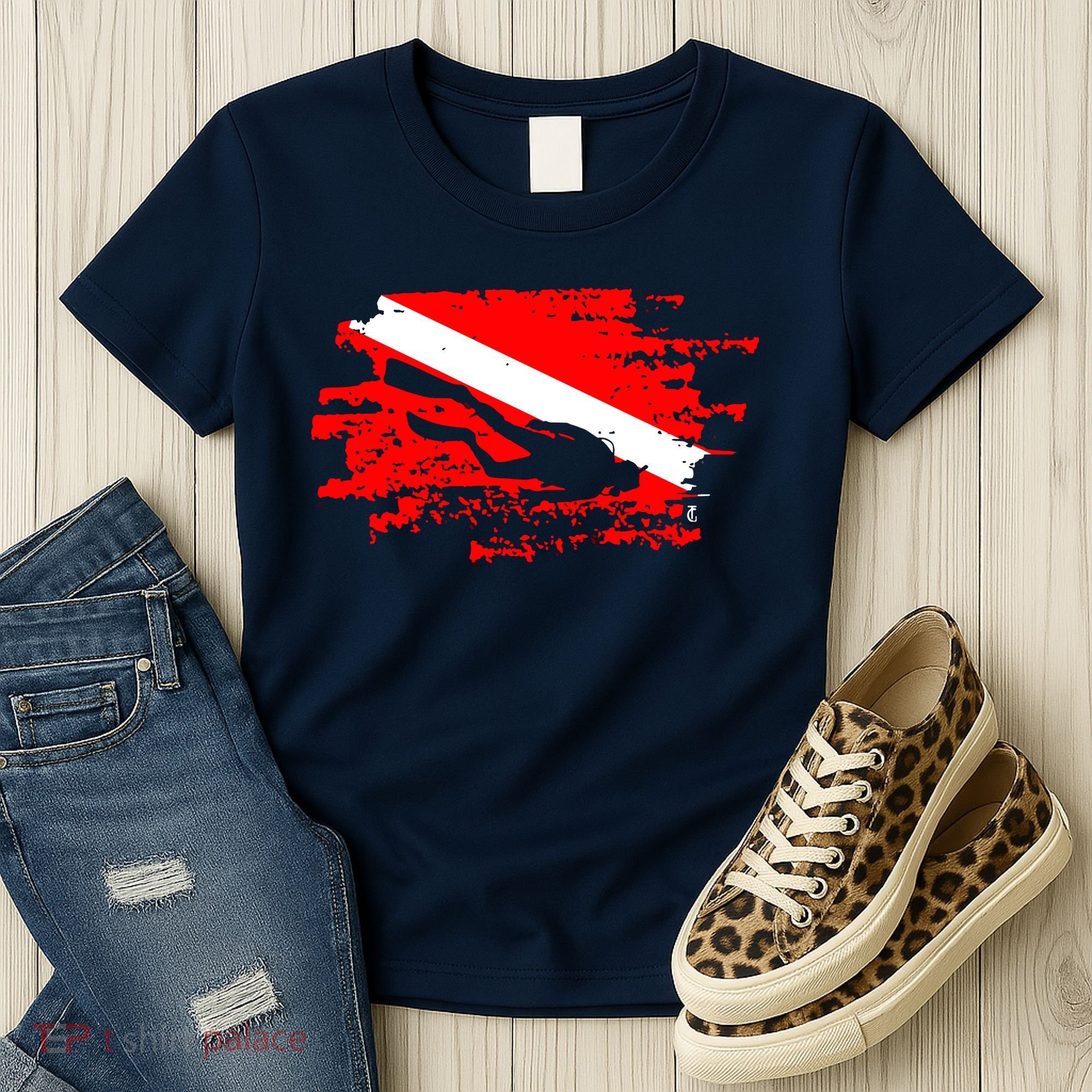Scuba Diving Diver Down Flag Awesome Marine Diver Dive Gift Women's T-Shirt