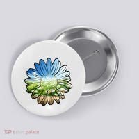 Summer Daisy Field Button thumb 0