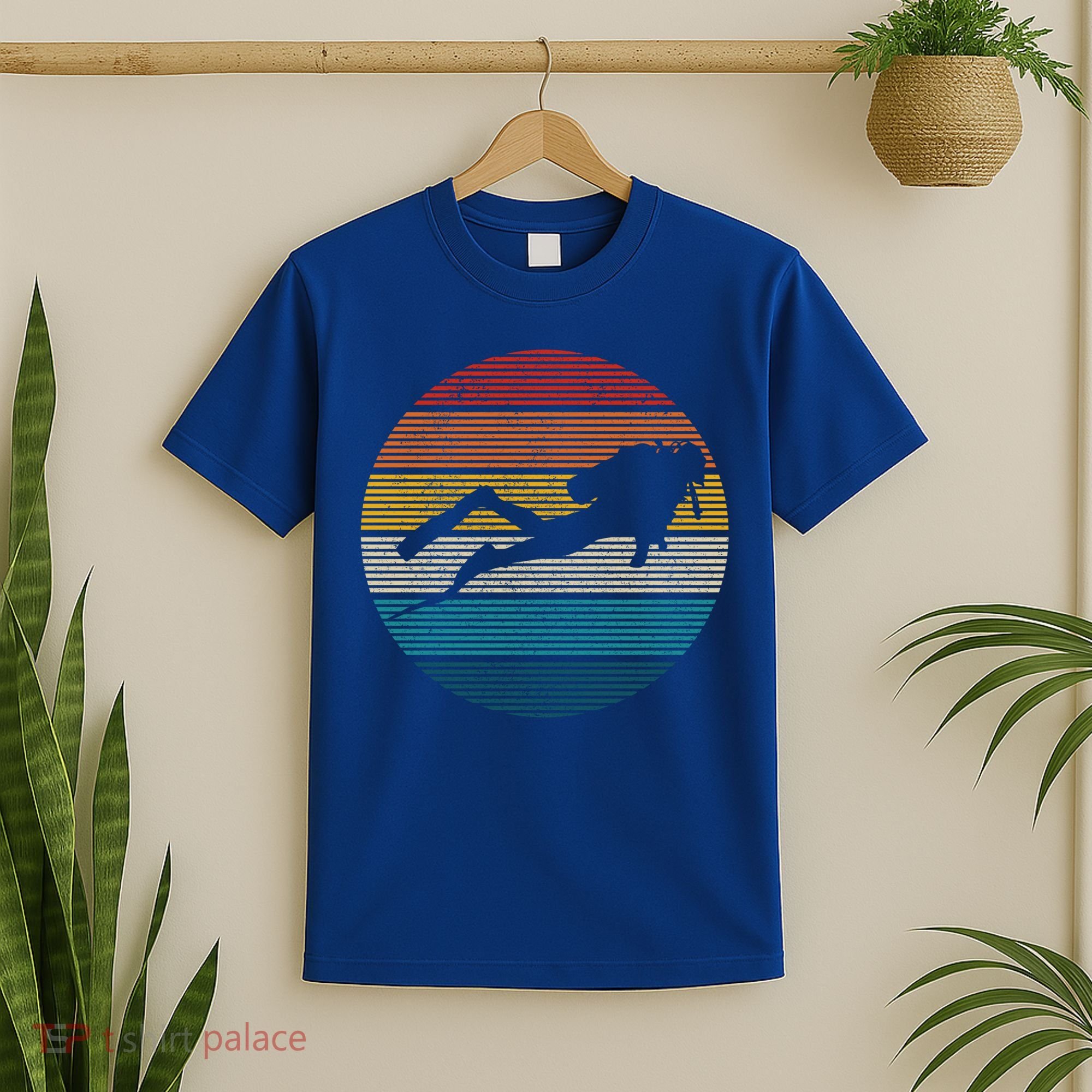 Scuba Diving Great Gift Vintage Retro Ocean Scuba Diver Gift Cute Gift T-Shirt