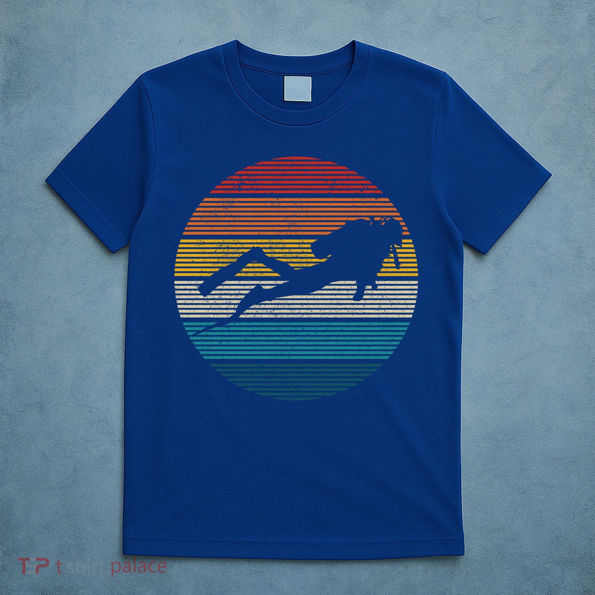 Scuba Diving Great Gift Vintage Retro Ocean Scuba Diver Gift Cute Gift T-Shirt