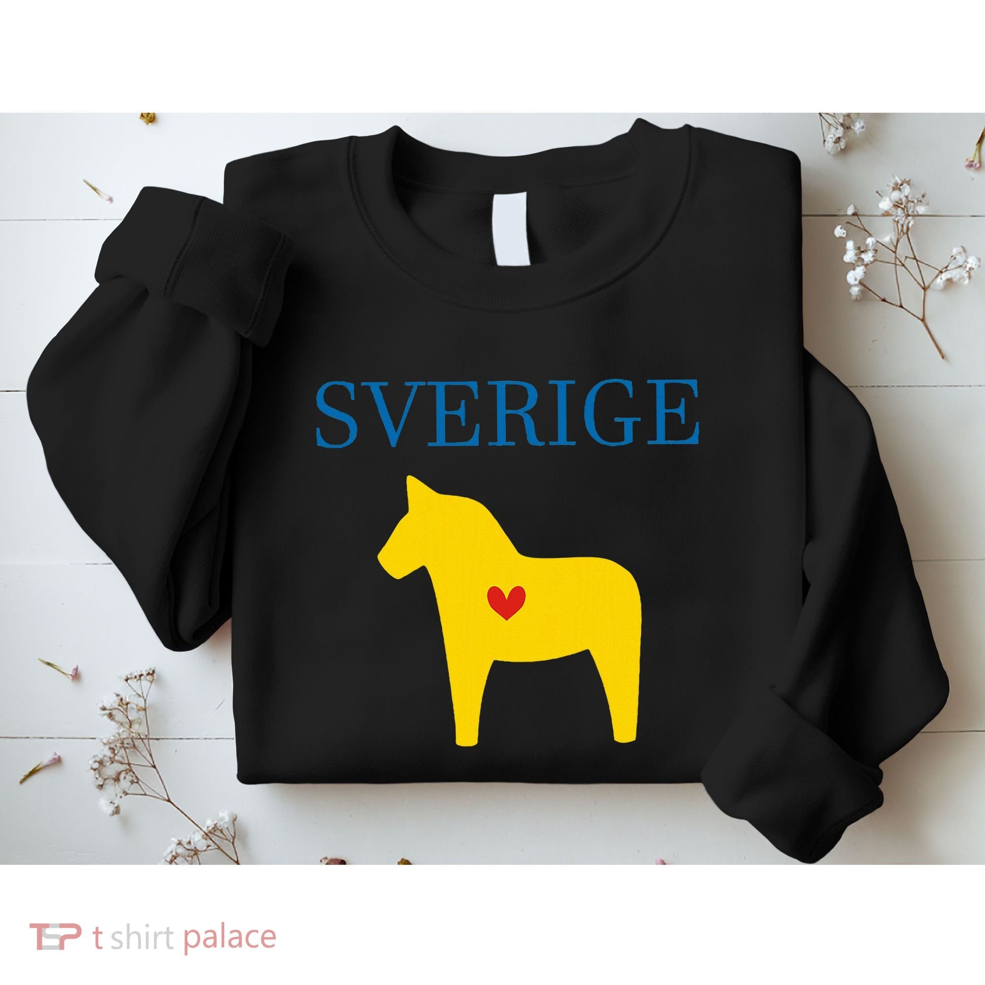 Swedish Dala Horse Midsommar Heart Sverige Sweatshirt