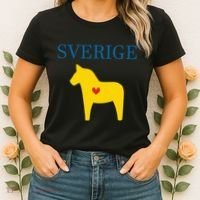 Swedish Dala Horse Midsommar Heart Sverige Women's T-Shirt thumb 2