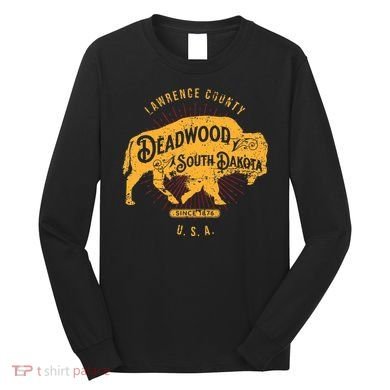 South Dakota Usa Distressed Bison Design Souvenir Long Sleeve Shirt