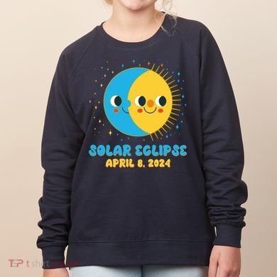 Solar Eclipse April 8 2024 Cute Moon And Sun Women's Sweatshirt