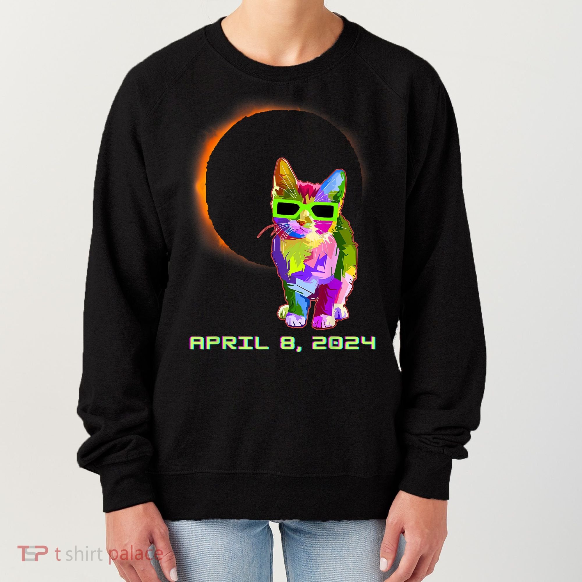 Solar Eclipse Cat Wearing Solar Eclipse Glasses Women's Sweatshirt