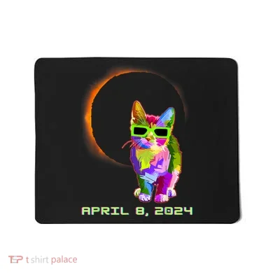 Solar Eclipse Cat Wearing Solar Eclipse Glasses Mousepad