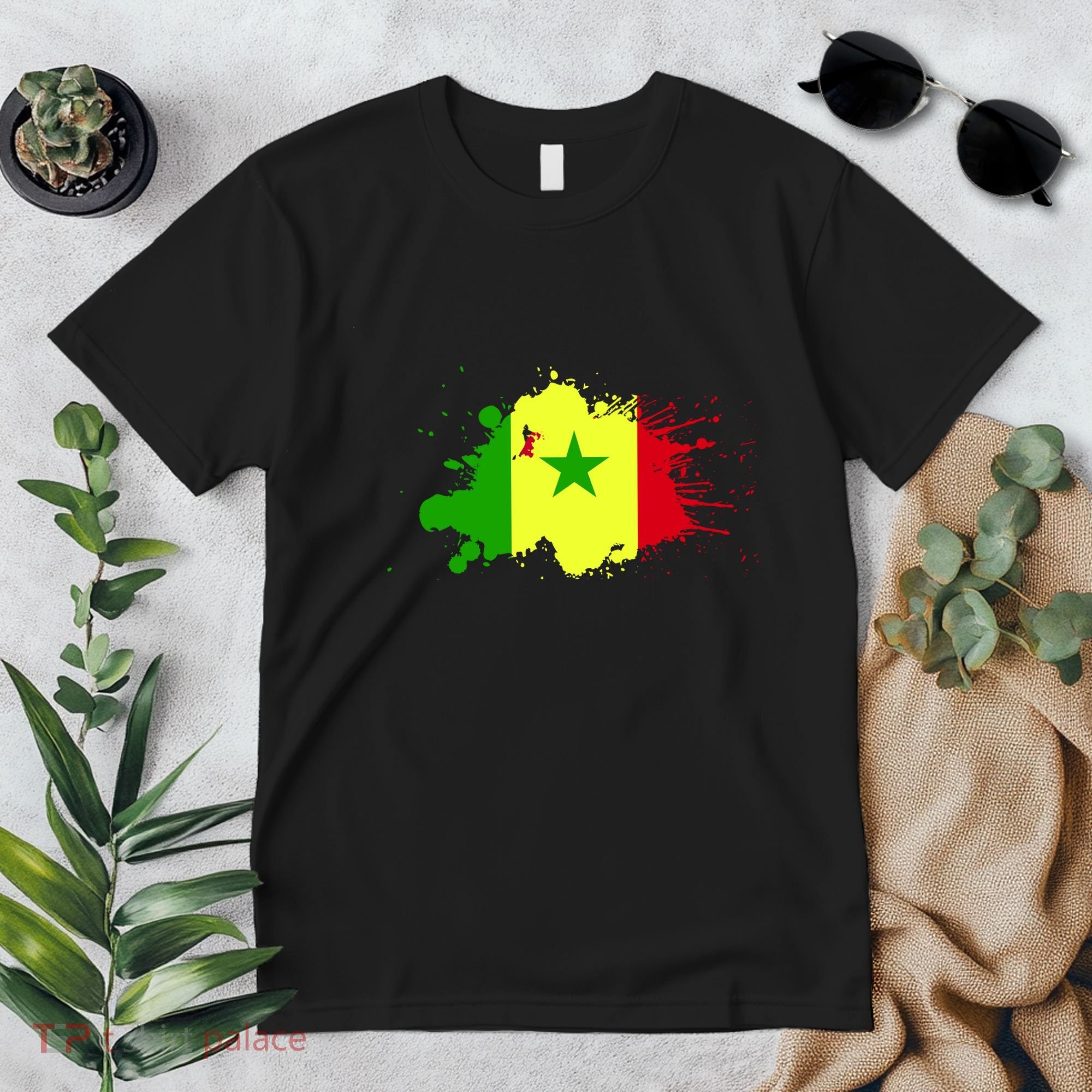 Senegal Flag Grunge Premium T-Shirt
