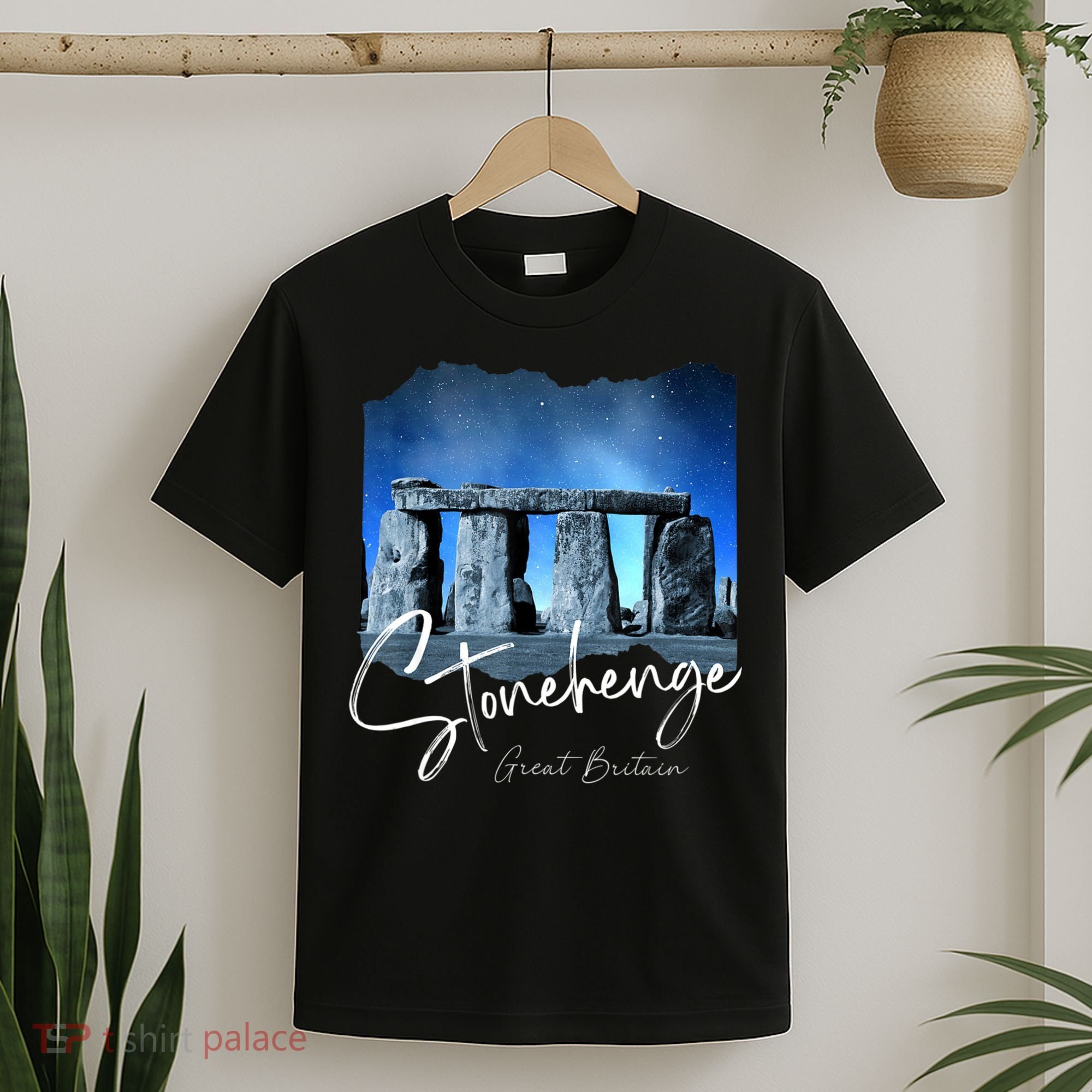 Stonehenge England Souvenir Stonehenge At Night T-Shirt