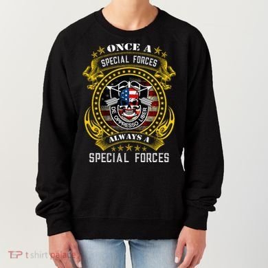 Special Forces De Oppresso Liber Green Beret Skull Women's Sweatshirt