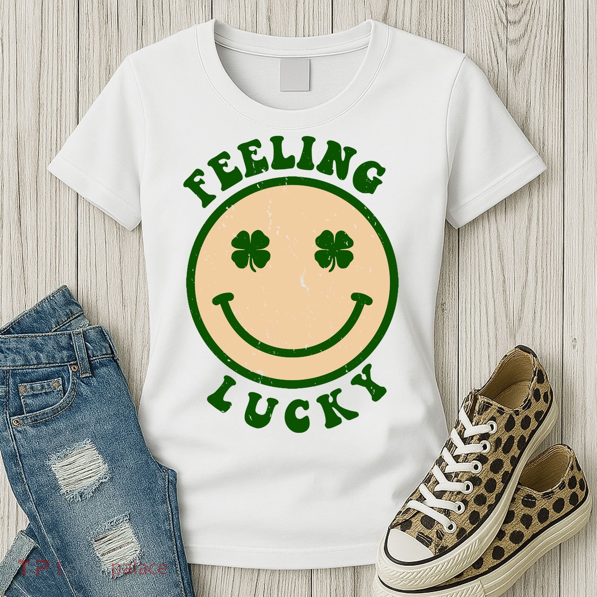 Shamrock Feeling Lucky Retro Smiley Women's T-Shirt