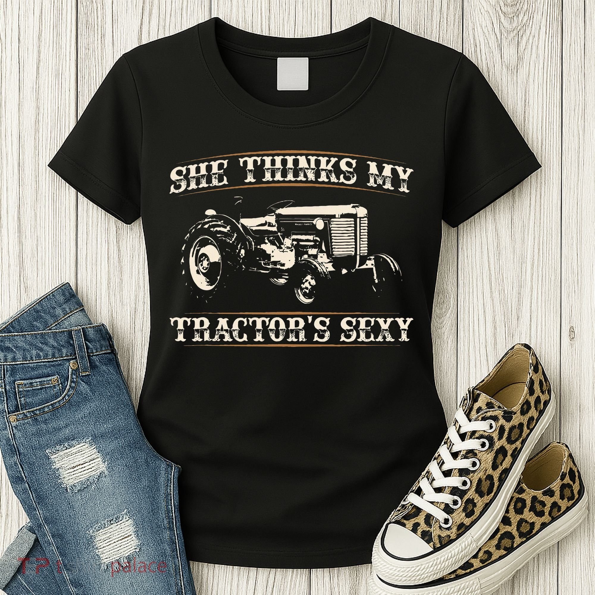She Finds My Tractors Sexy I Funny Farmer Women's T-Shirt