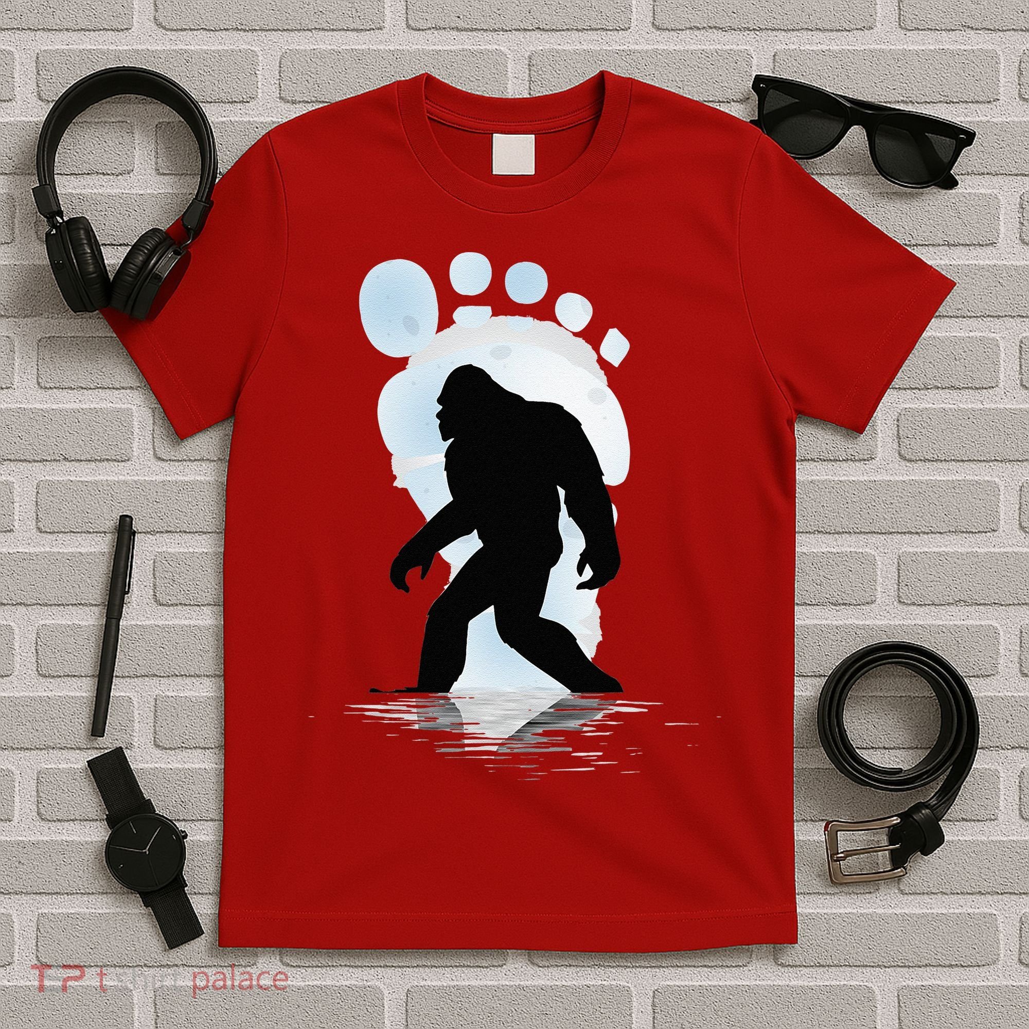 Sasquatch Footprint Moon Light Bigfoot Lovers Gifts T-Shirt