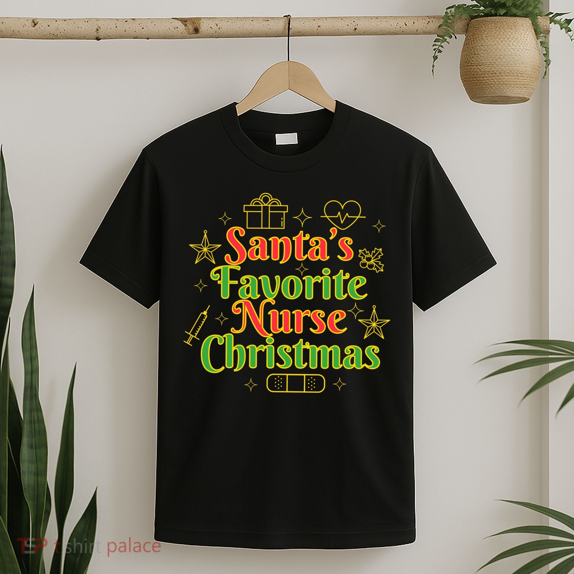 Santa's Favorite Nurse Cute Funny Christmas RN T-Shirt