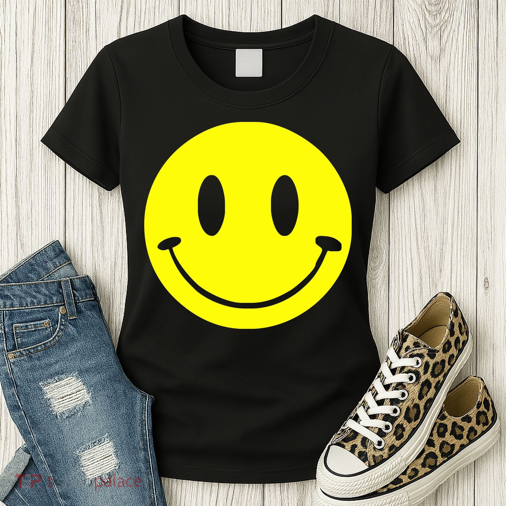 SMILEY FACE Women's T-Shirt
