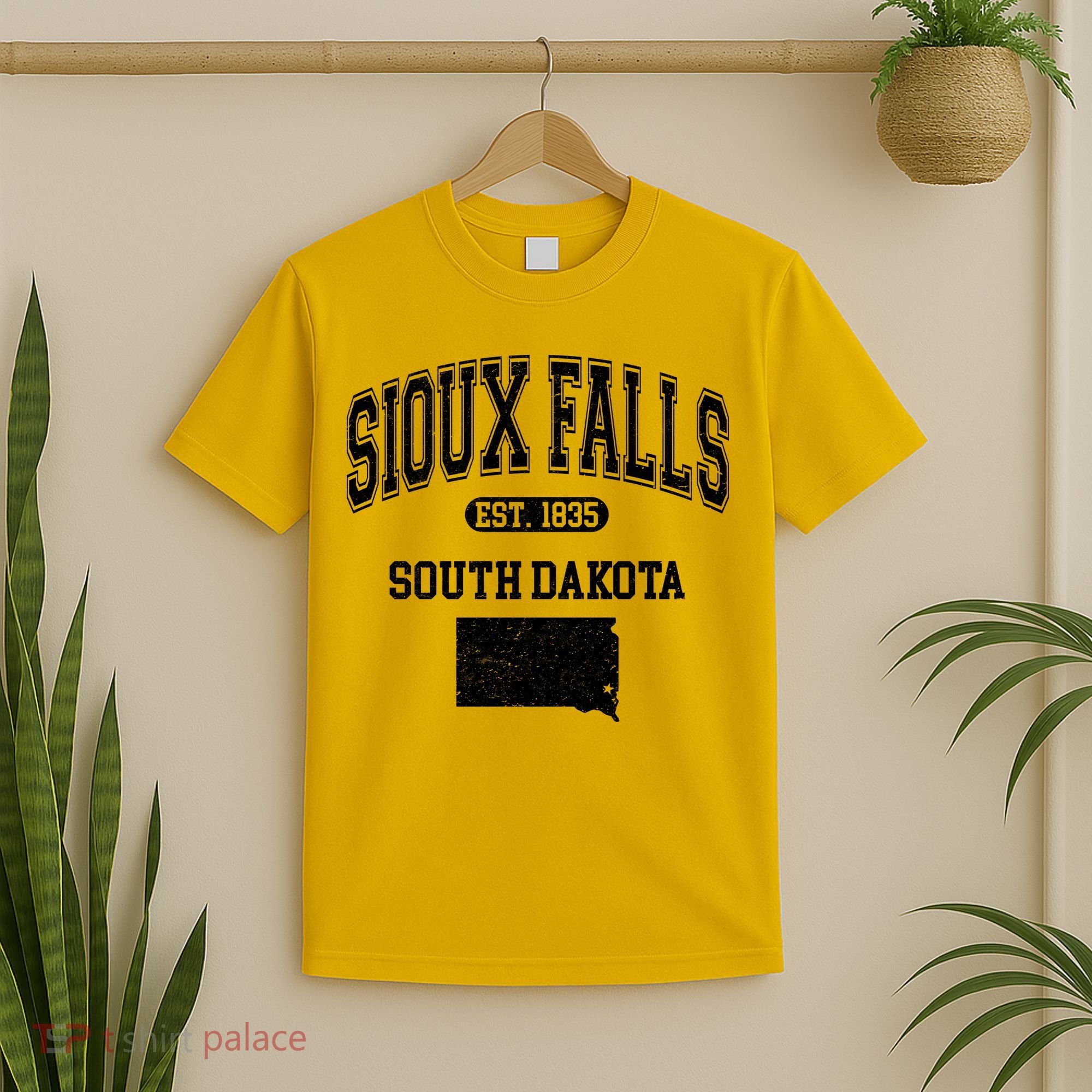 Sioux Falls South Dakota Est 1835 Varsity T-Shirt