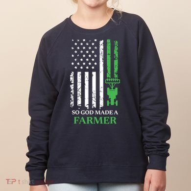 So God Made A Farmer Farming Farmer Women's Sweatshirt