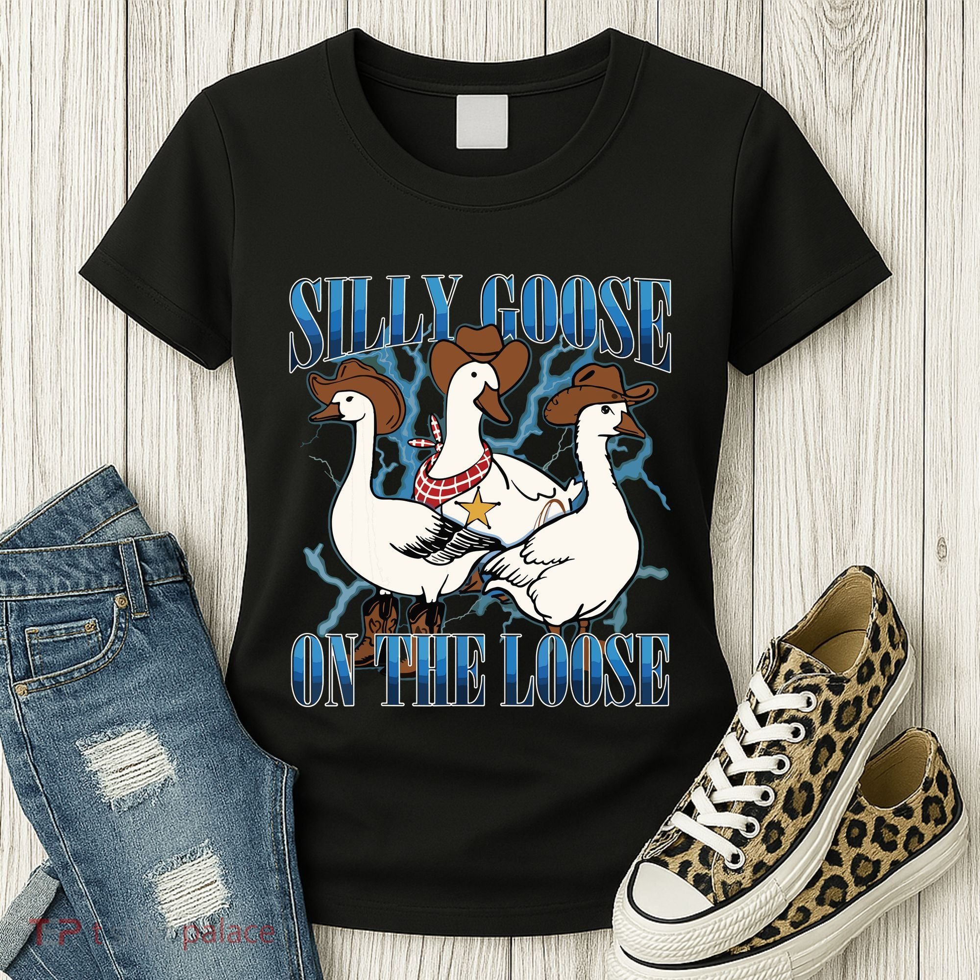 Silly Goose On The Loose Retro Groovy Silly Goose Club Women's T-Shirt