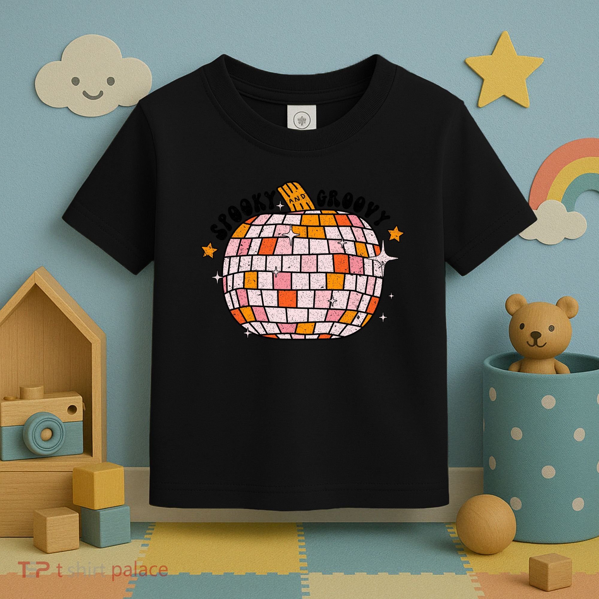 Spooky Groovy Pumpkin Halloween Day Retro Halloween Toddler T-Shirt