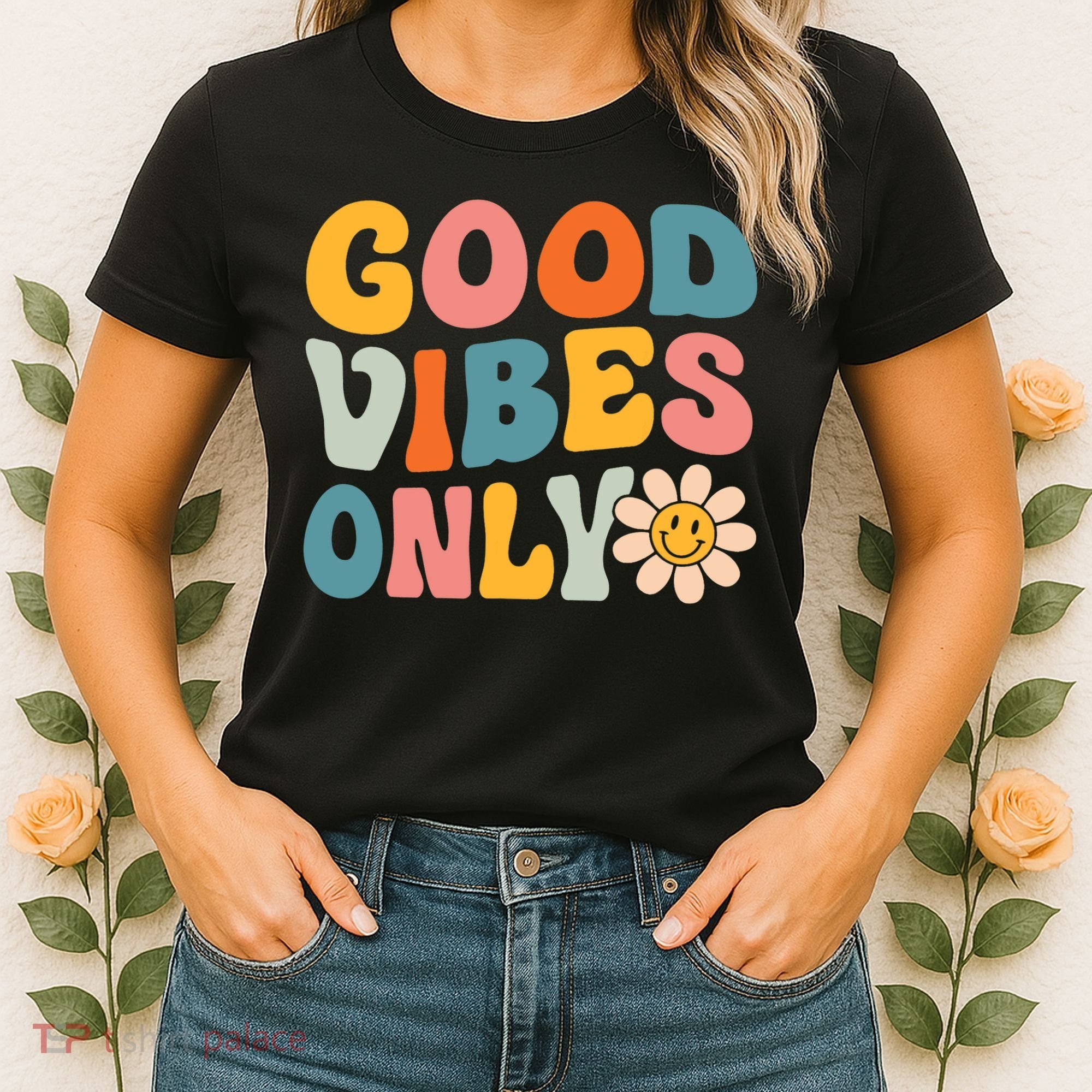 Summer Good Vibes Only Groovy Retro Beach Hawaii Vacation Women's T-Shirt
