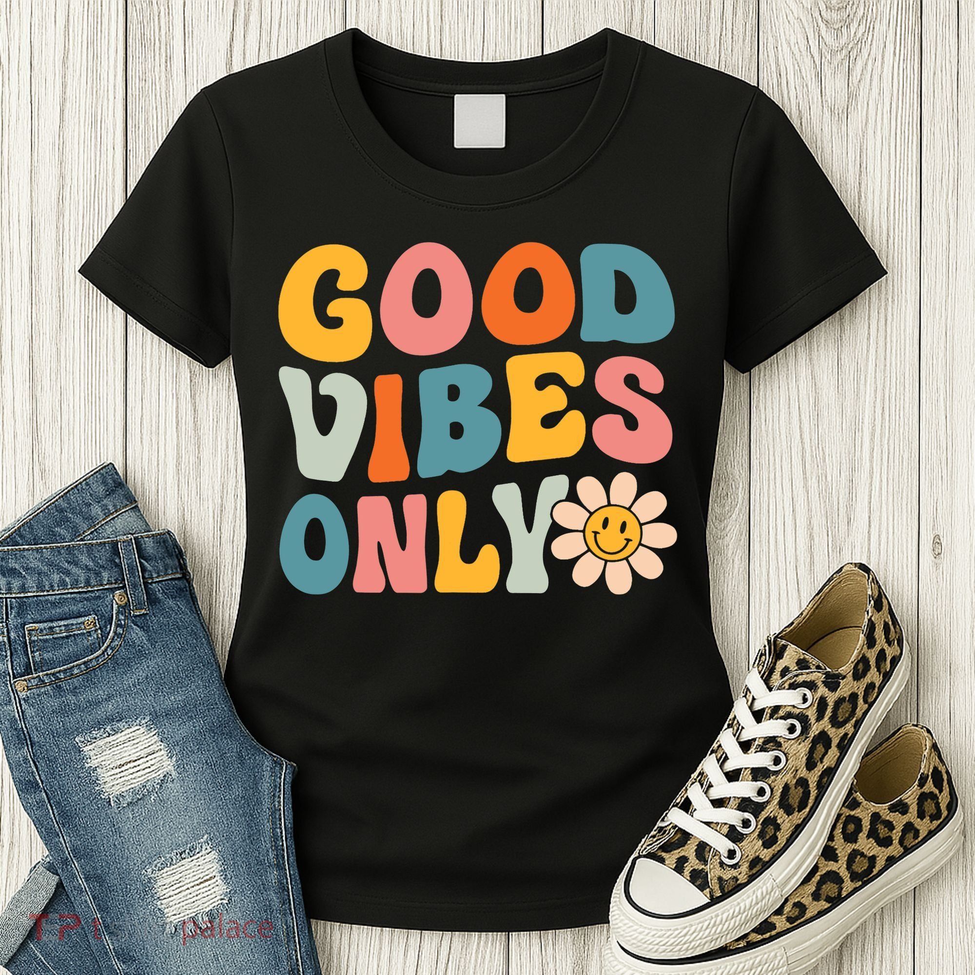 Summer Good Vibes Only Groovy Retro Beach Hawaii Vacation Women's T-Shirt