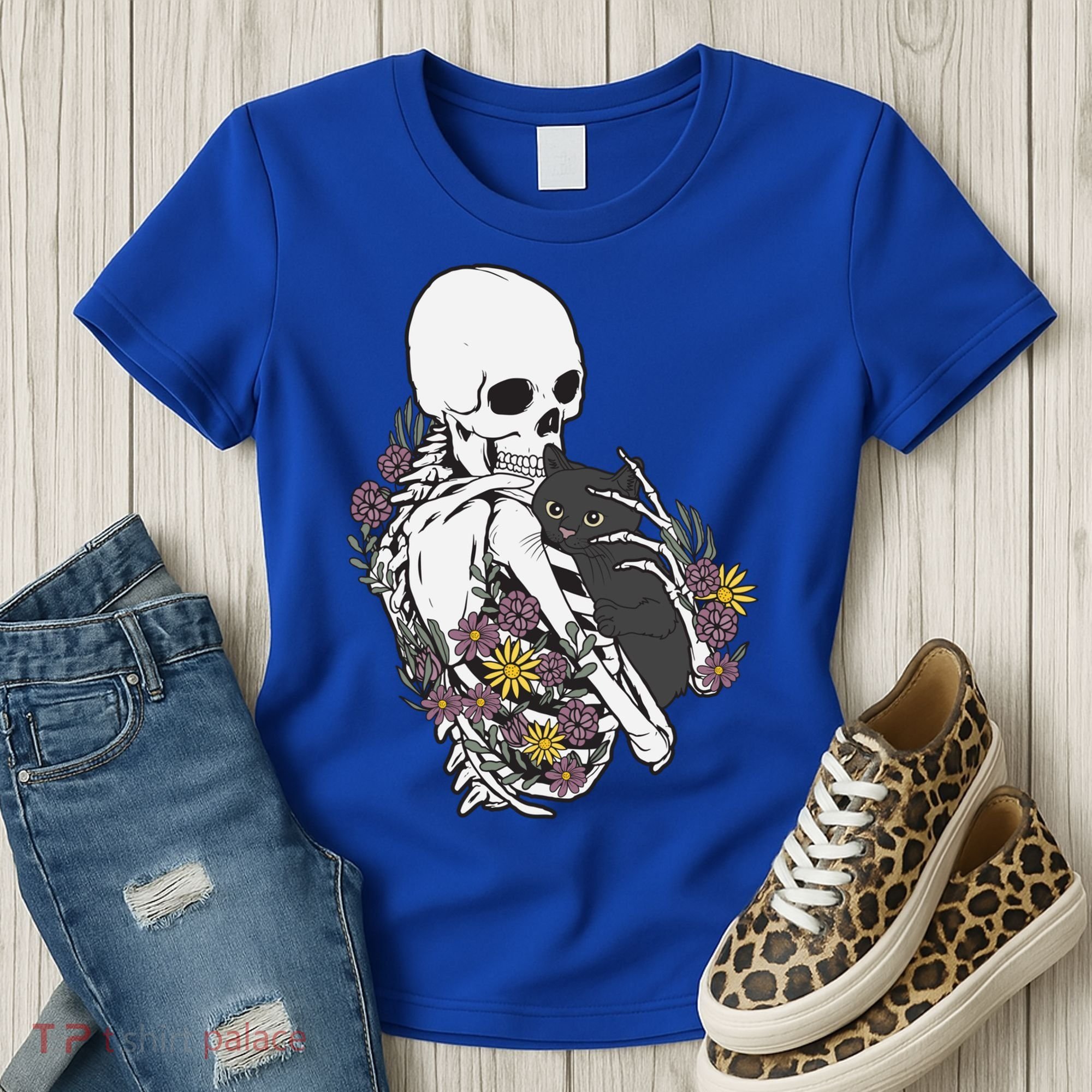 Skeleton Hugging Cat Flowers Skeleton Black Cat Funny Gift Women's T-Shirt
