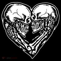 Skull Heart Love Ornament thumb 1