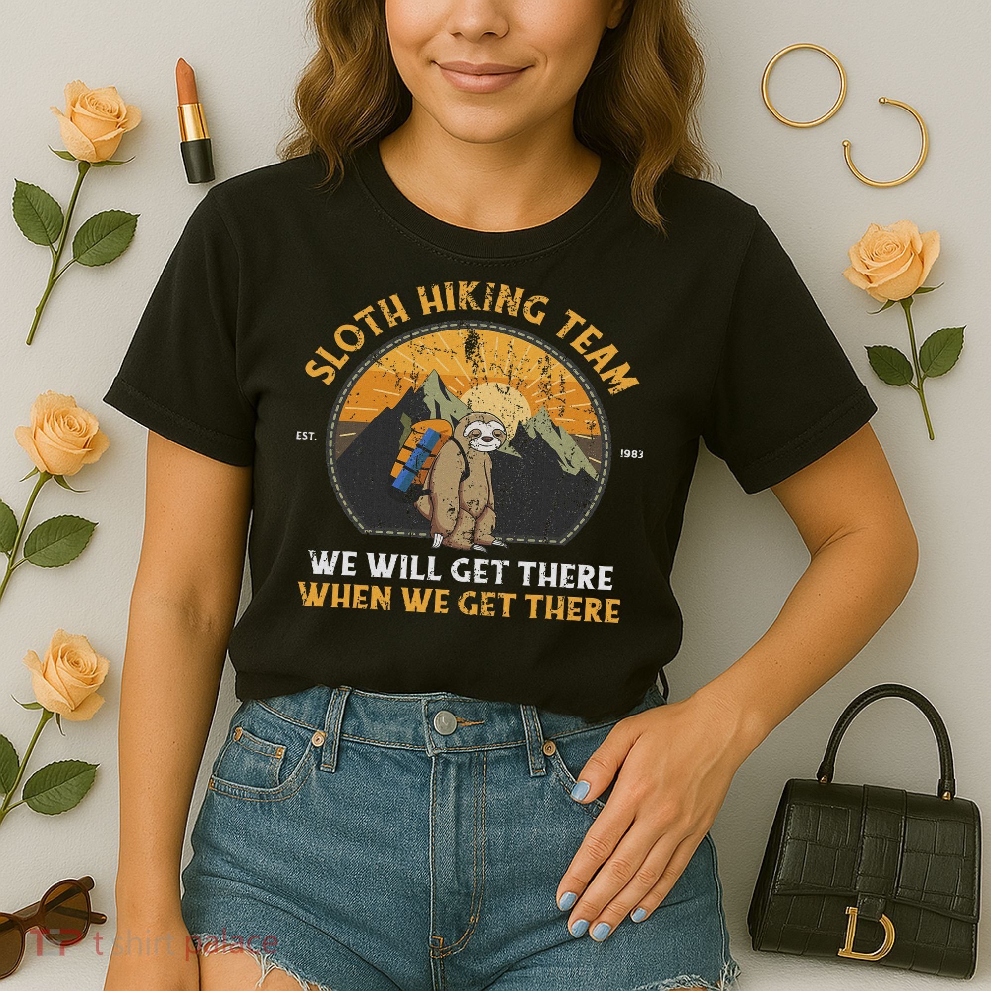 Sloth Hiking Sloth Hiking Team Comfort Colors Boxy T-Shirt
