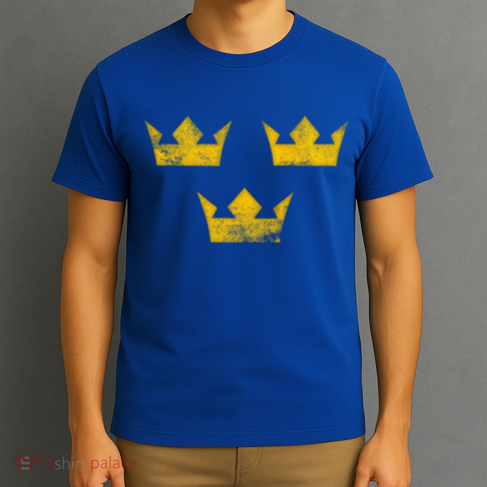 Sweden Heritage Tre Kronor Three Crowns Vintage Sverige Gift T-Shirt