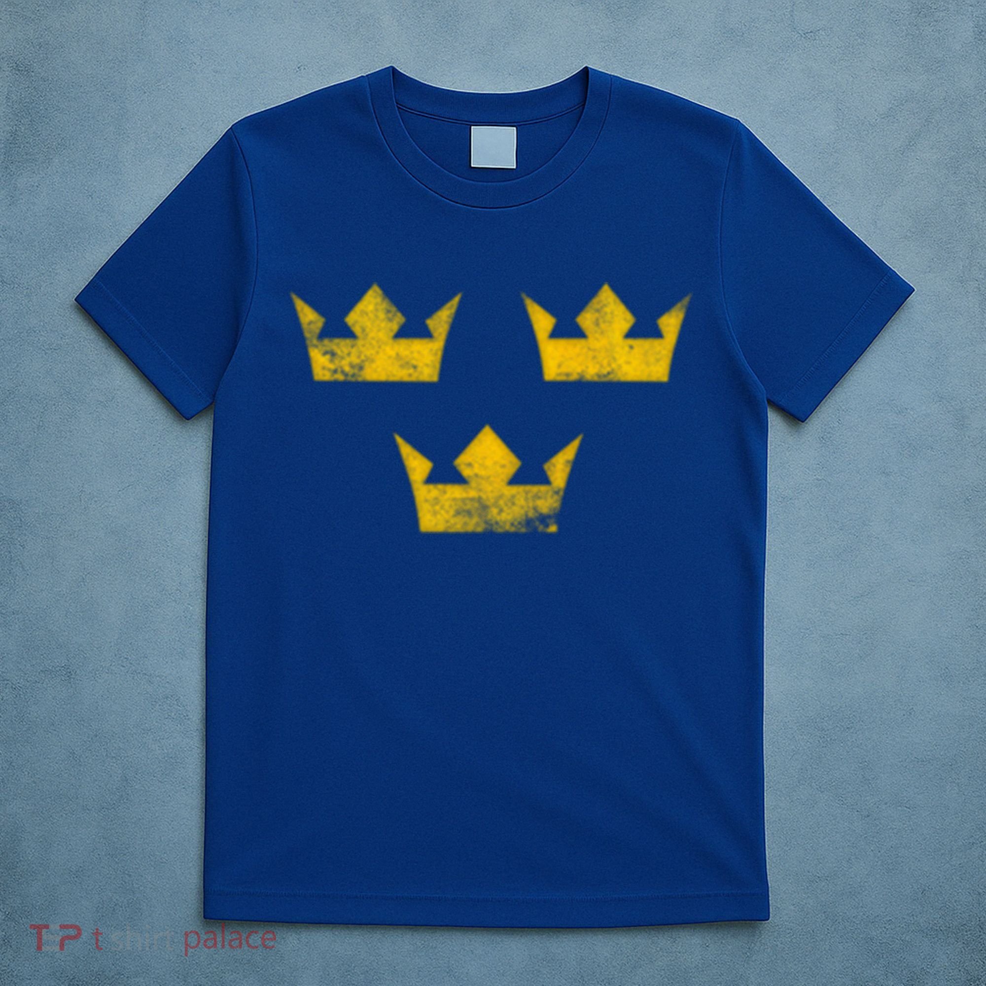 Sweden Heritage Tre Kronor Three Crowns Vintage Sverige Gift T-Shirt
