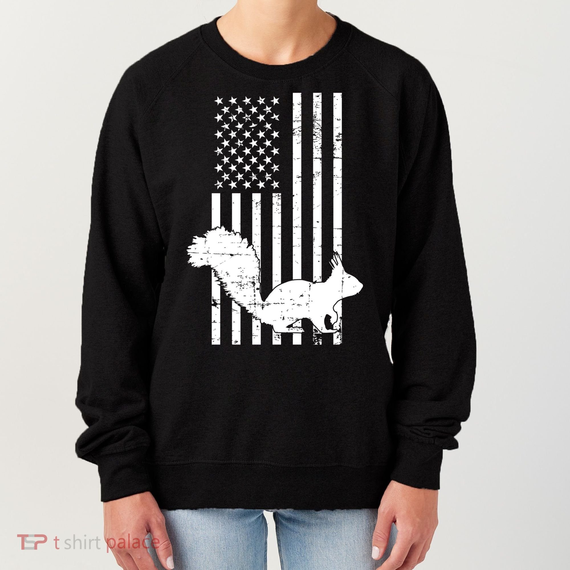 Squirrel Hunting Us Flag Squirrel Hunter Great Gift Women's Sweatshirt
