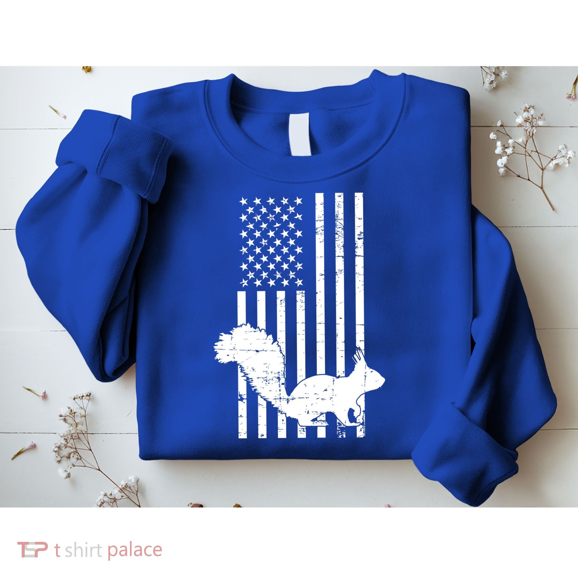 Squirrel Hunting Us Flag Squirrel Hunter Great Gift Sweatshirt