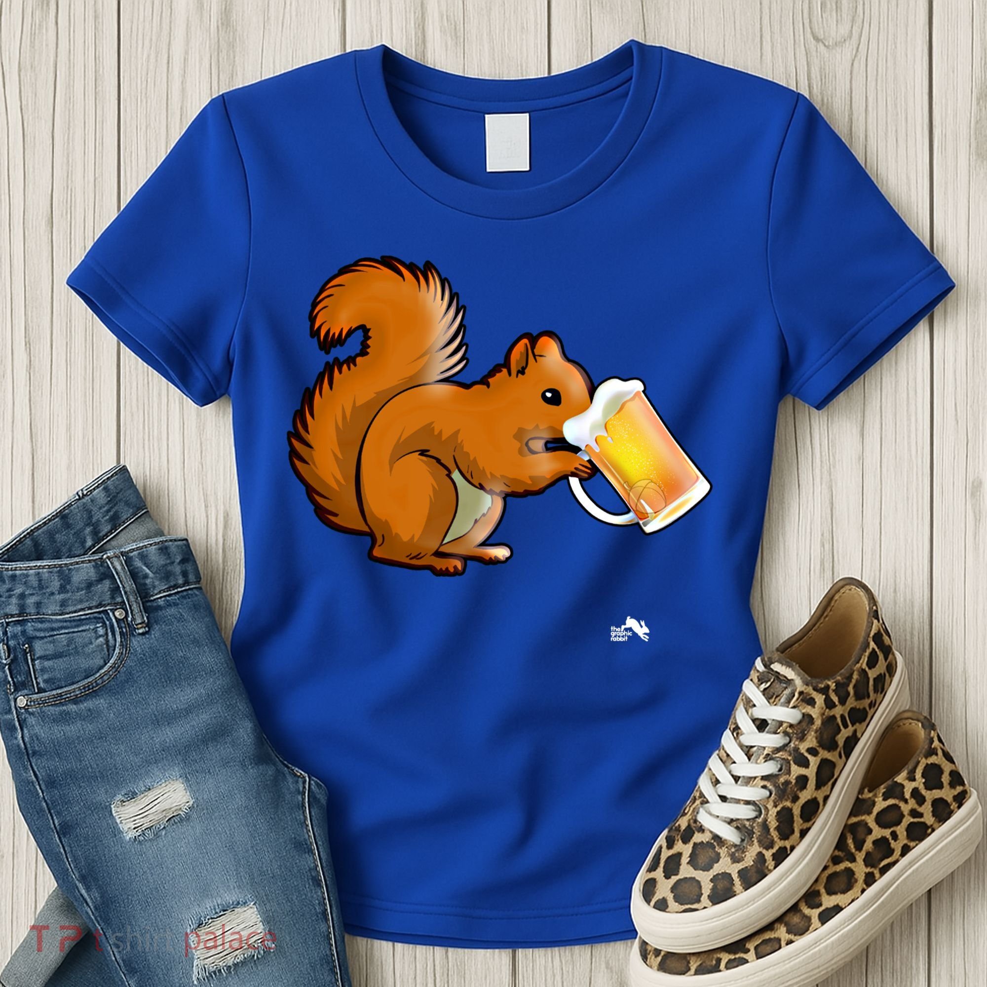 Squirrel Ing Beer For Animal Lovers Gift Beer Squirrel Cute Gift Women's T-Shirt