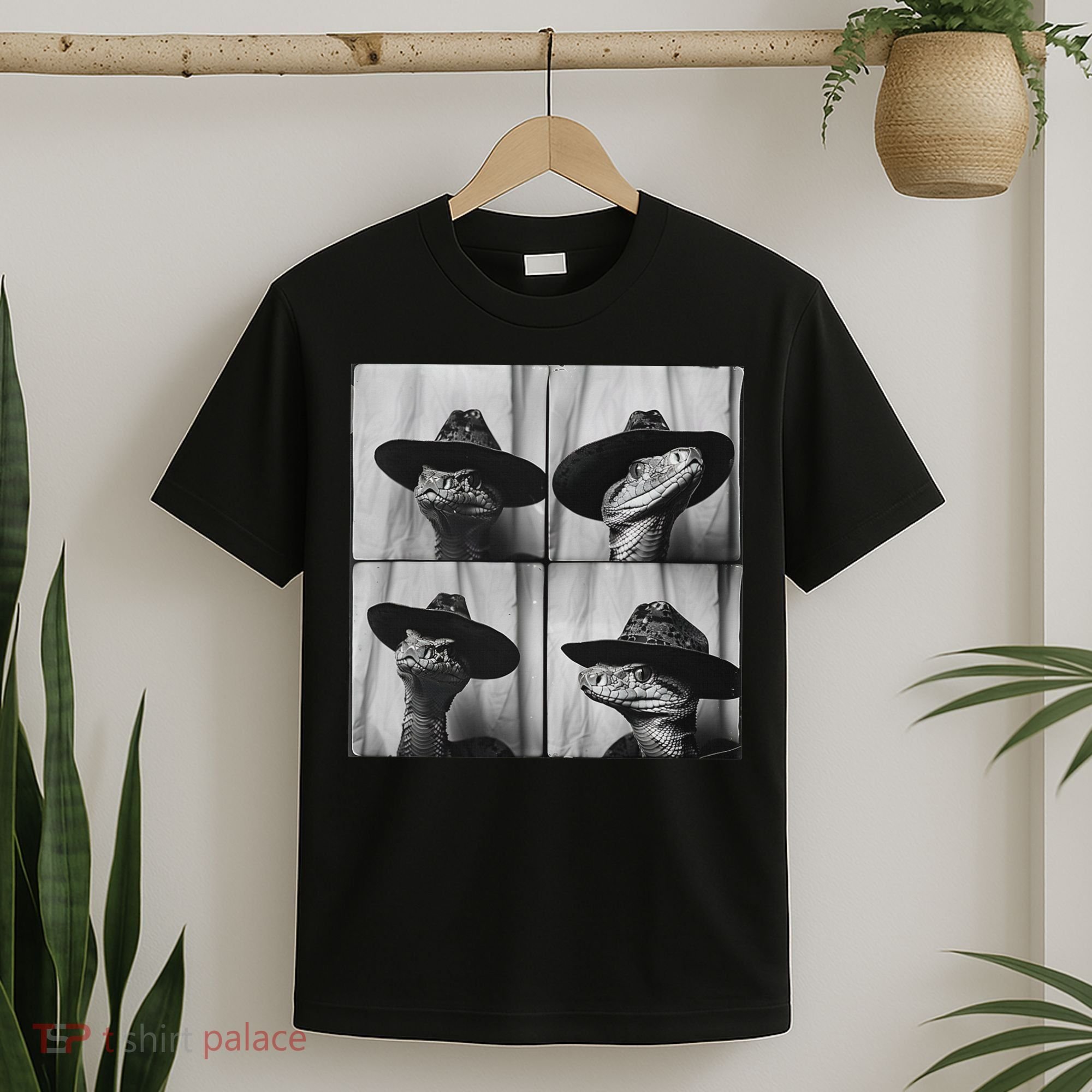 Snake In Cowboy Hat Funny Animal Photobooth Snake Owner T-Shirt