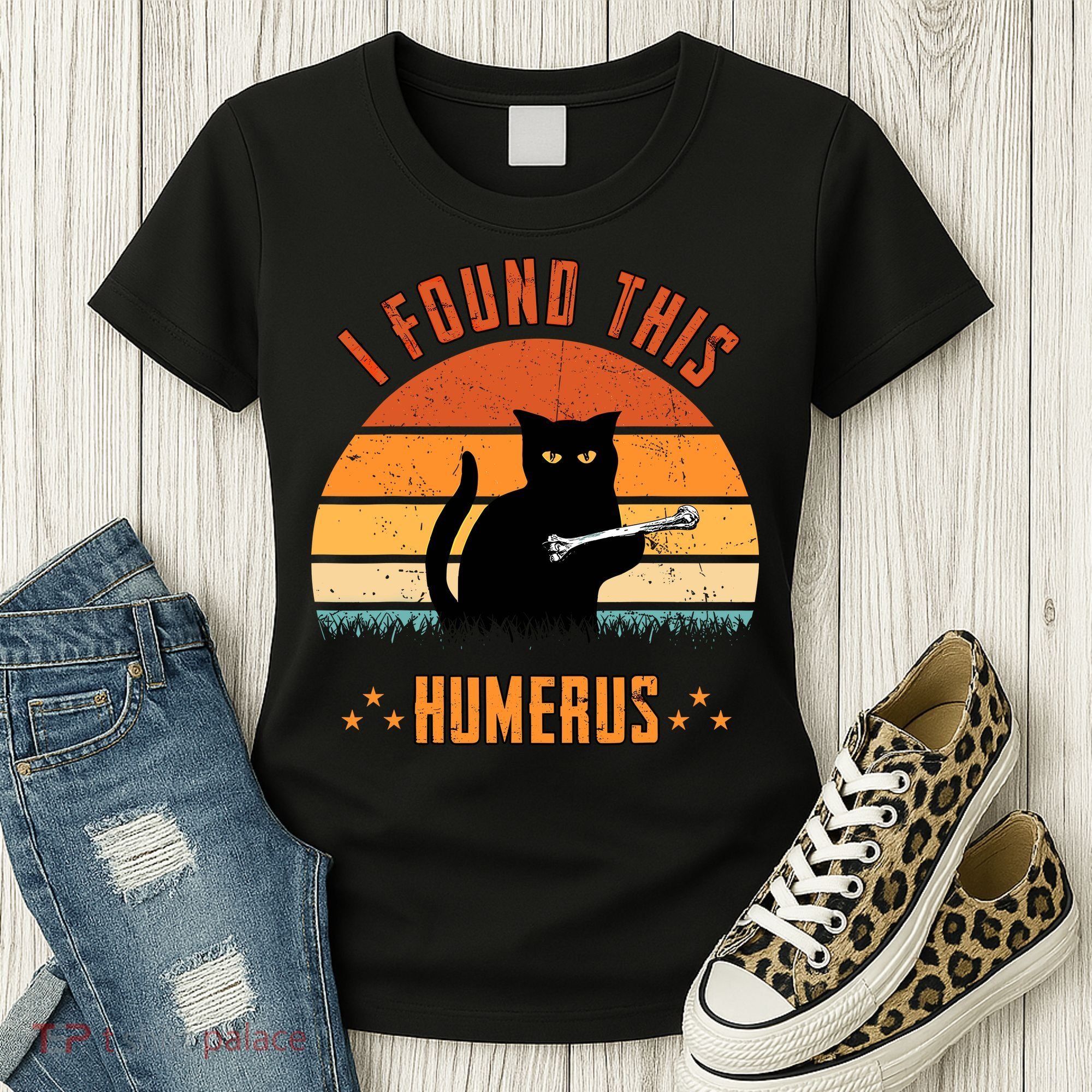 Scary I Found This Humerus Cat Black Humorous Women's T-Shirt