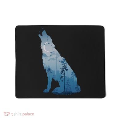 Silhouette Of The Howling Wolf Mousepad