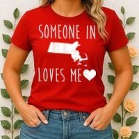 Someone In Massachusetts Loves Me! Cute State Gift Women's T-Shirt thumb 2