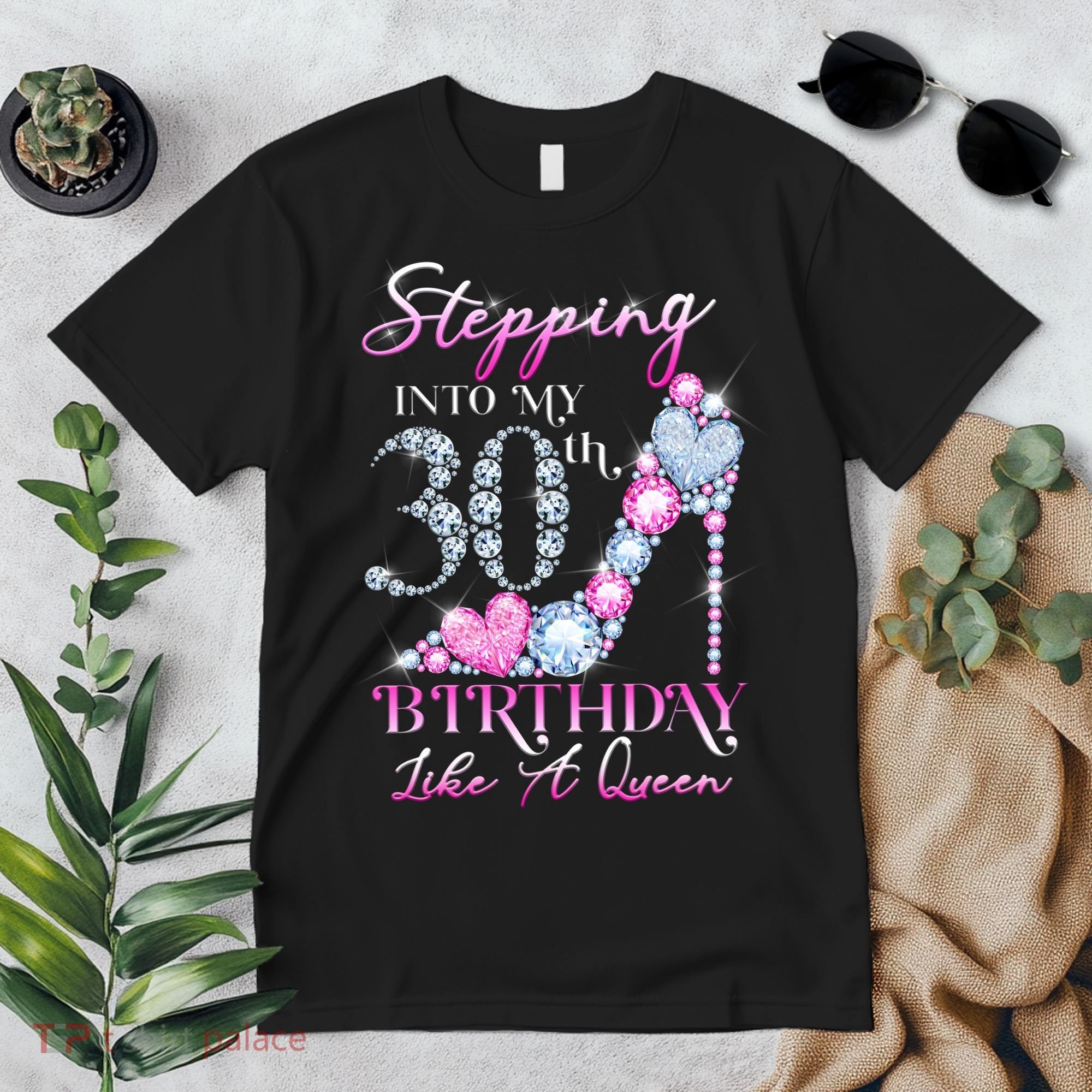 Stepping Into My 30th  Birthday Like A Queen Premium T-Shirt