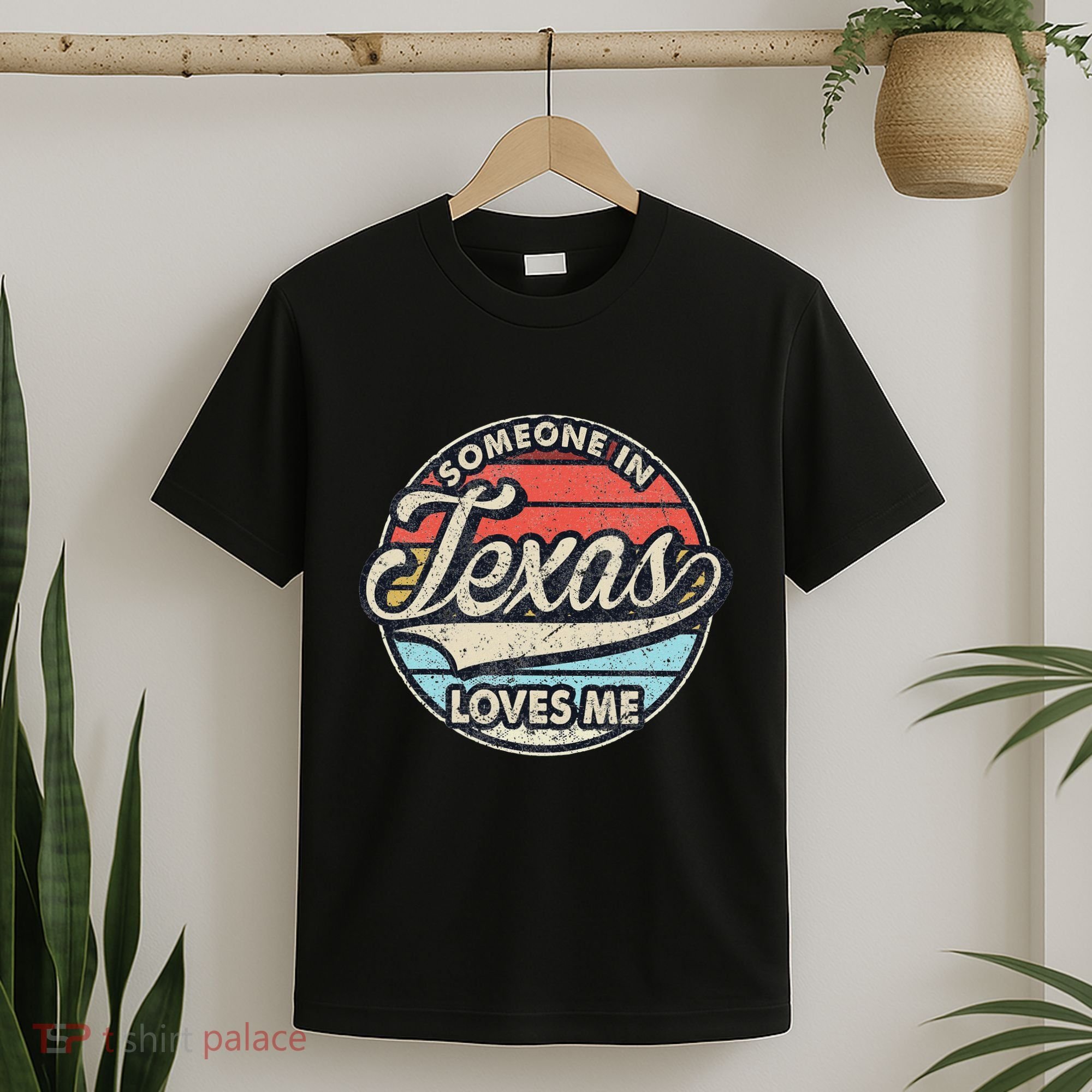 Someone In Texas Loves Me Us State Cool Retro T-Shirt