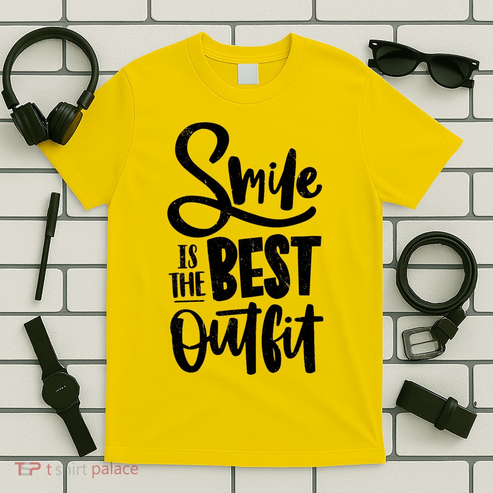 Smile Is The Best Outfit Cute Gift T-Shirt