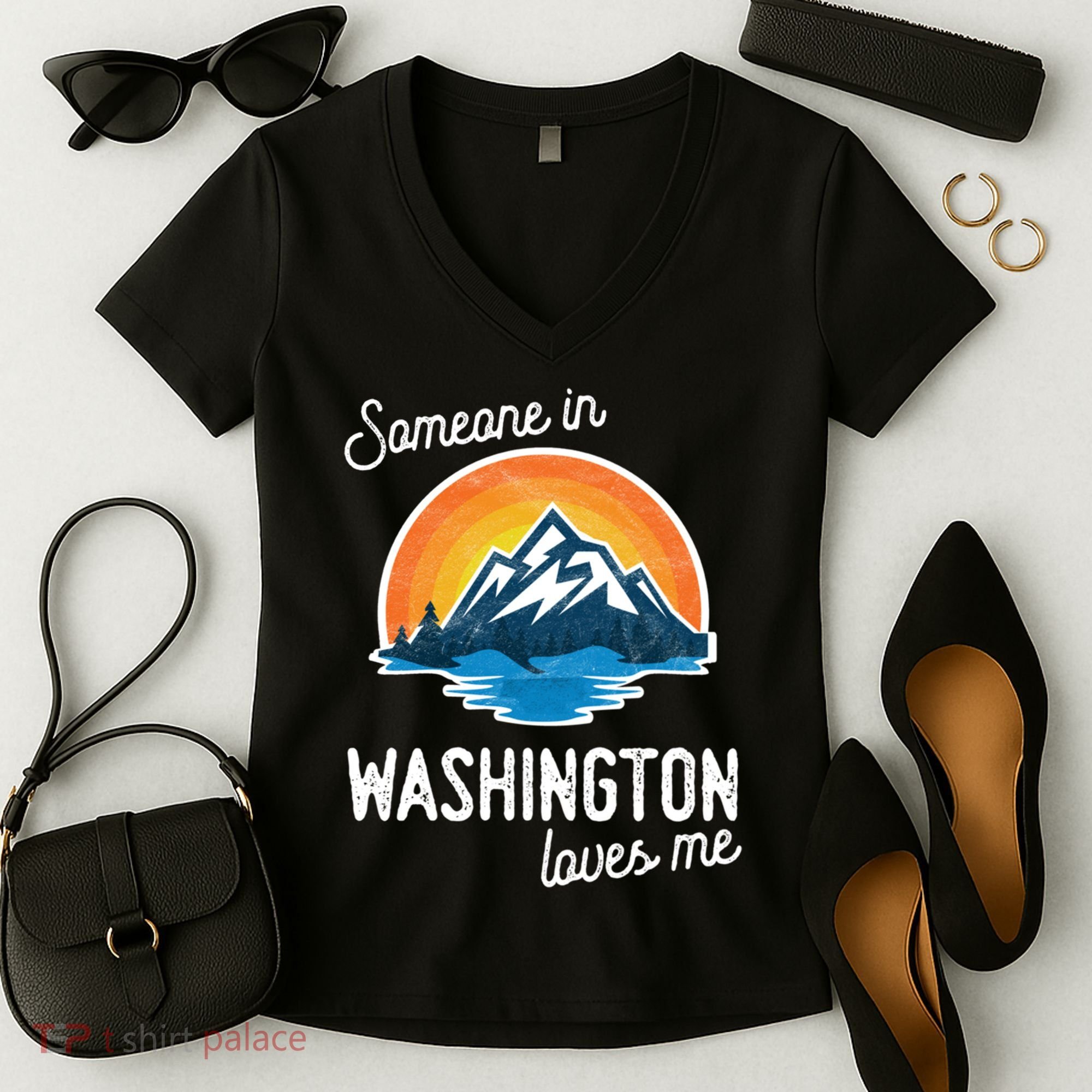Someone In Washington Loves Me Gift Women's V-Neck T-Shirt