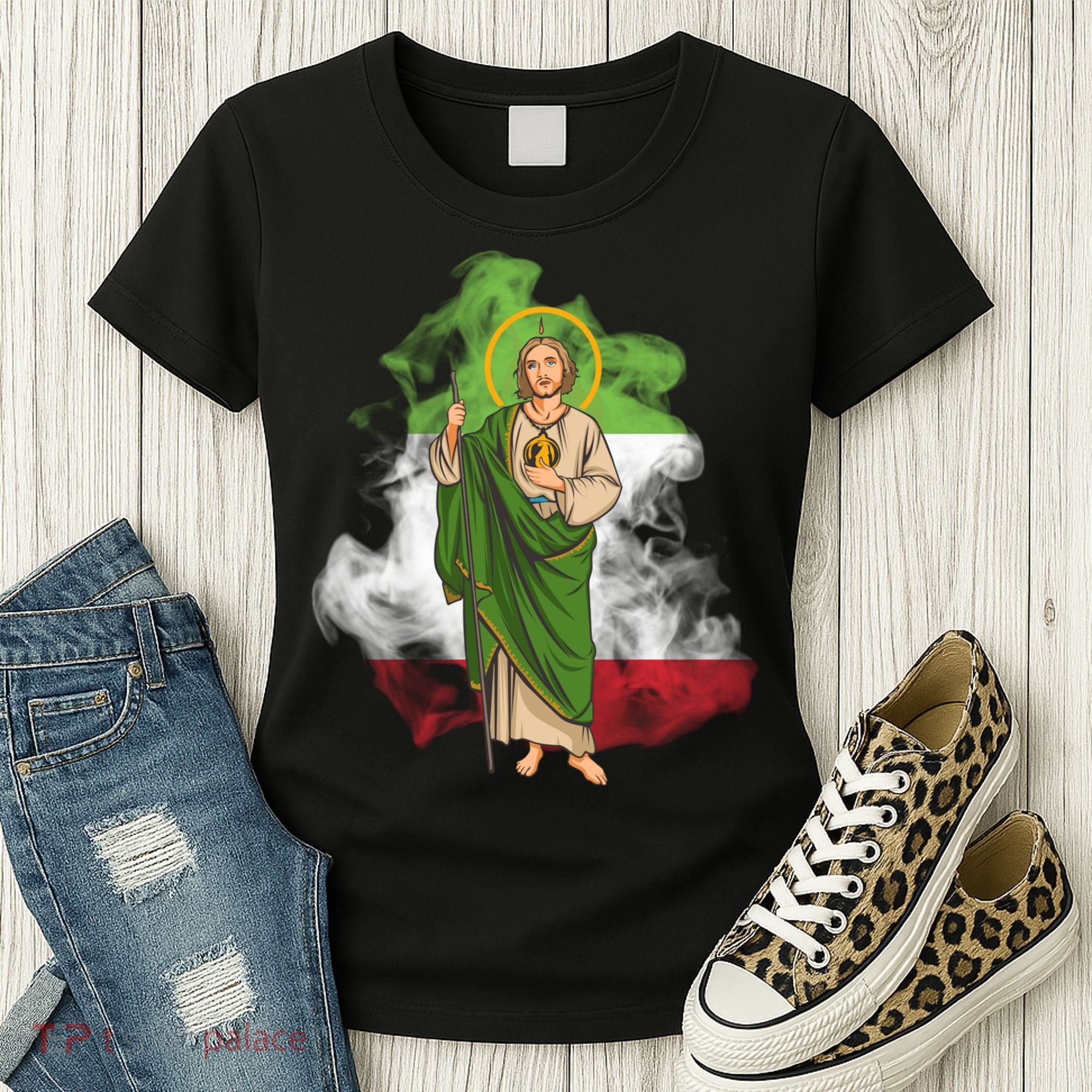 San Judas Tadeo con Bandera de México Women's T-Shirt